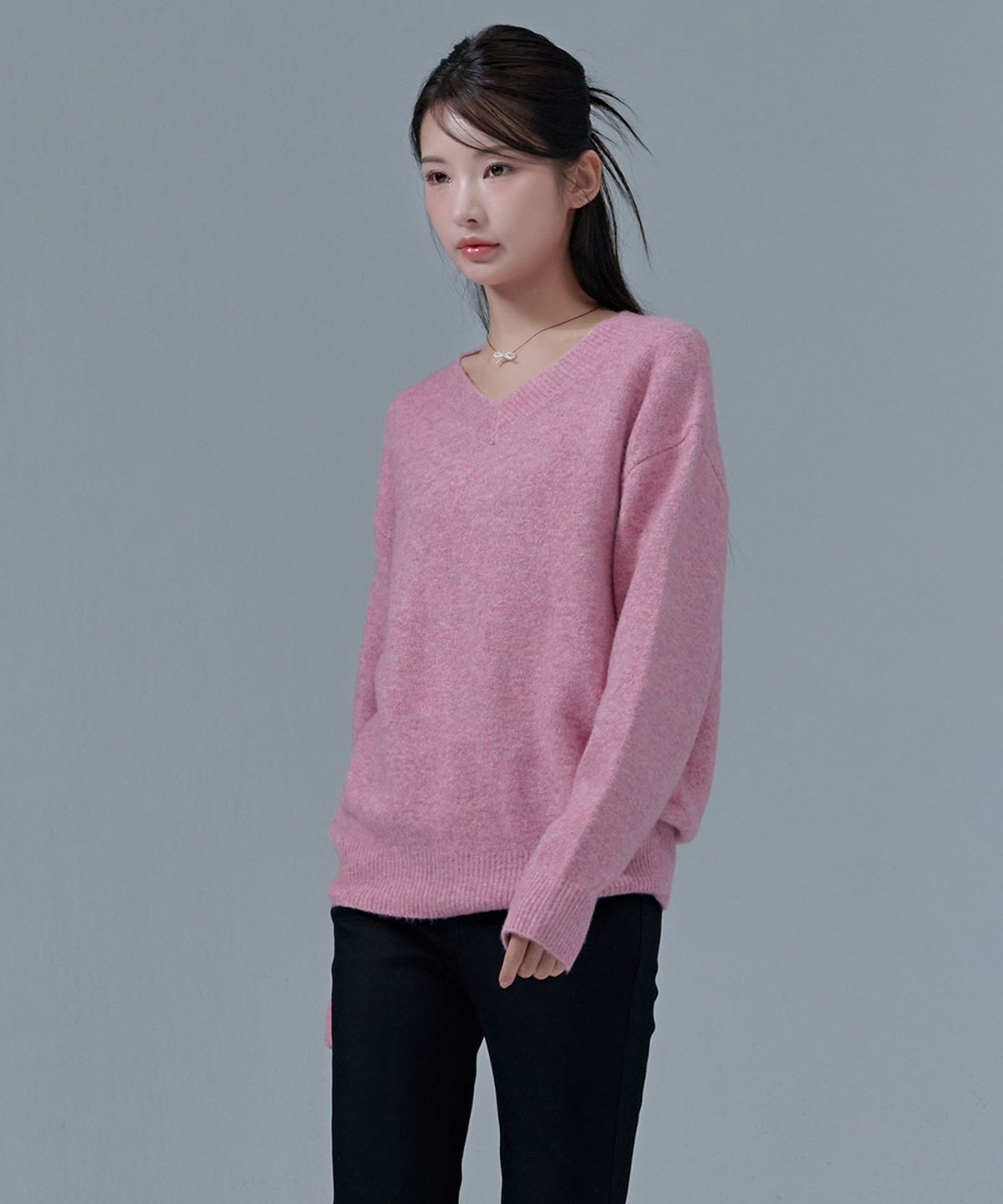 체이스컬트(CHASECULT) 여성 보카시 V-NECK 스웨터-CFRG5273D0P
