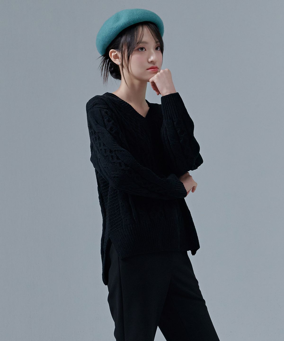 체이스컬트(CHASECULT) 여성 V-NECK 케이블 스웨터-CFRG5276D03