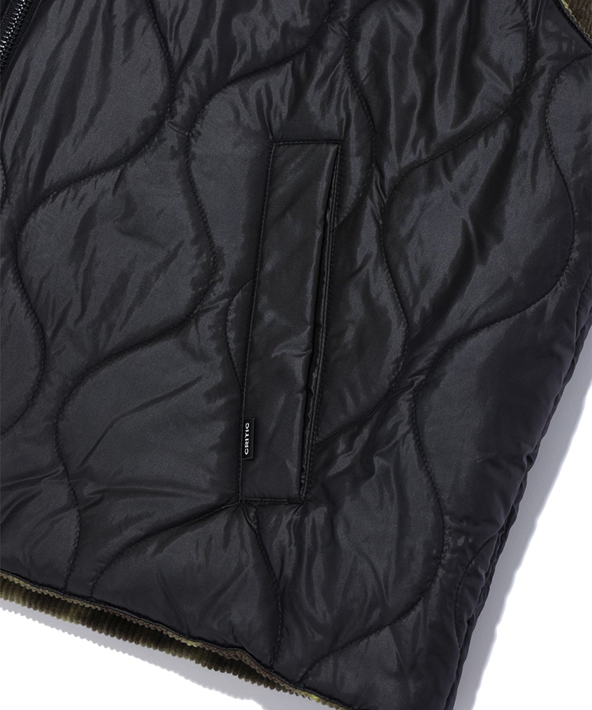 크리틱(CRITIC) DYEING CORDUROY REVERSIBLE PADDING VEST GREEN