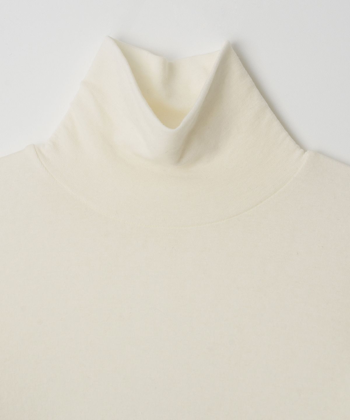 더페니(THE PENNY) WOOL POLAR SLIM T-SHIRT