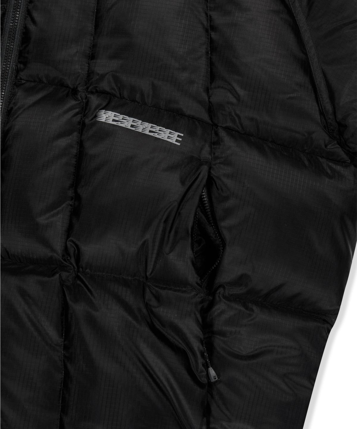 예스아이씨(YESEYESEE) Gridding Down Jacket Black