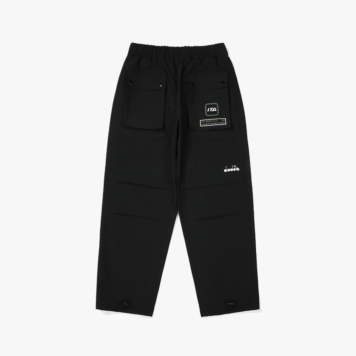 디아도라(diadora) 윈터 피트크루 벌룬핏 우븐 팬츠 BLACK