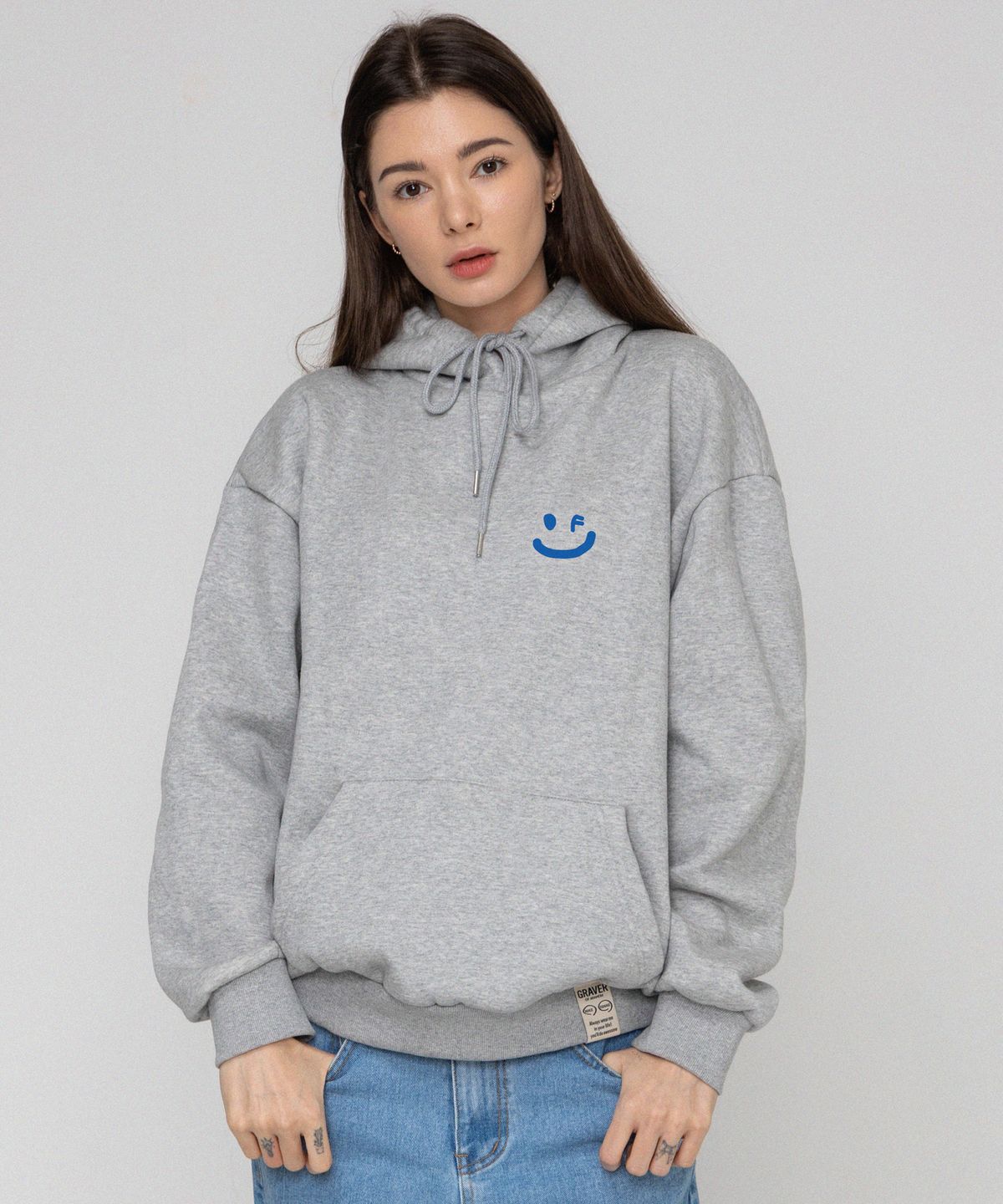 그레이버(GRAVER) [UNISEX]스몰 드로잉스마일 후드티_그레이/블루 로고