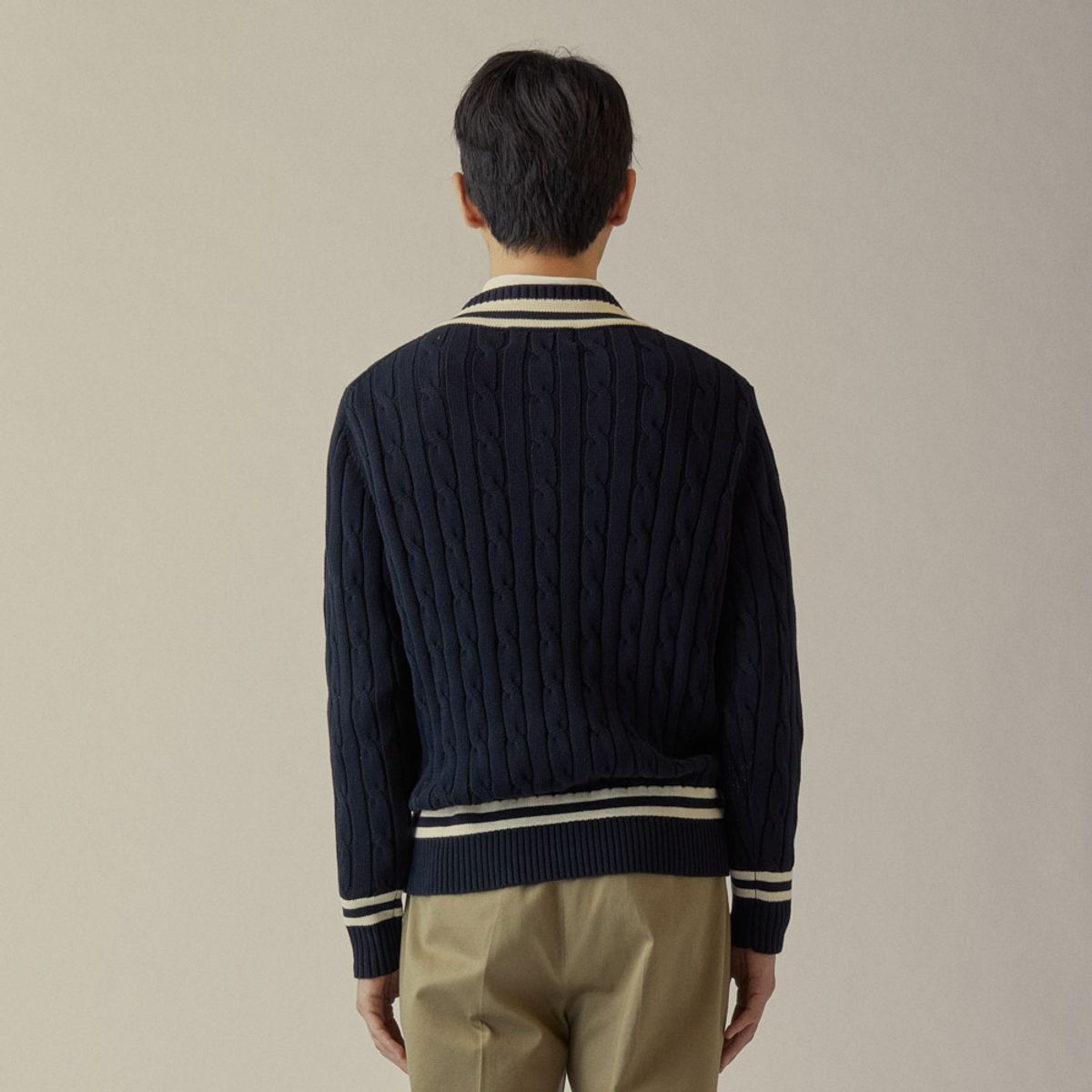 매너그램(MANNERGRAM) 프레피 브이넥 긴팔니트 네이비