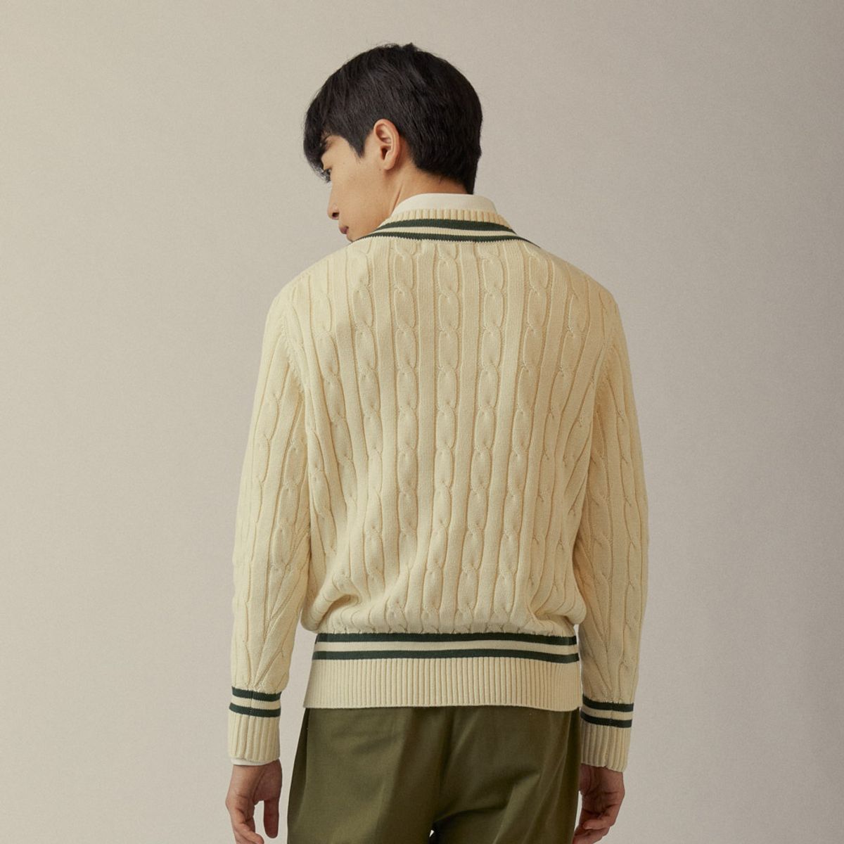 매너그램(MANNERGRAM) 프레피 브이넥 긴팔니트 아이보리