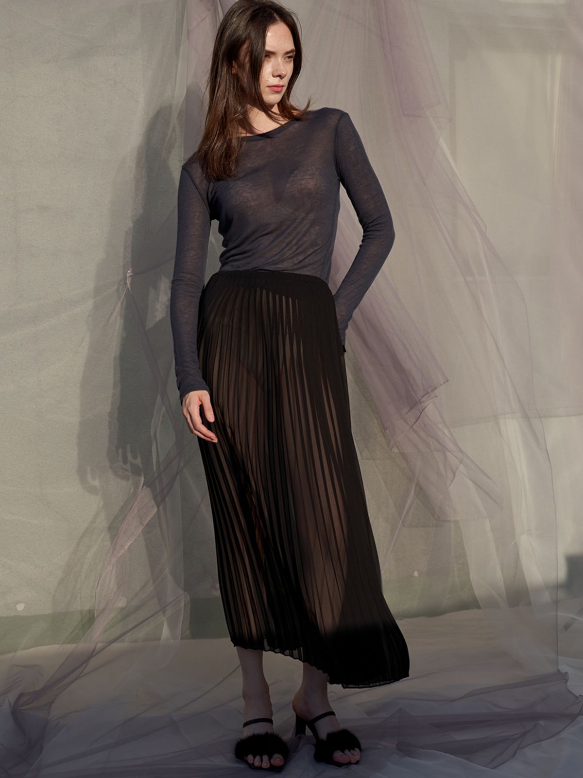 쏘리, 투 머치 러브(SORRY, TOO MUCH LOVE) Four Season Pleats Chiffon Skrit_Black