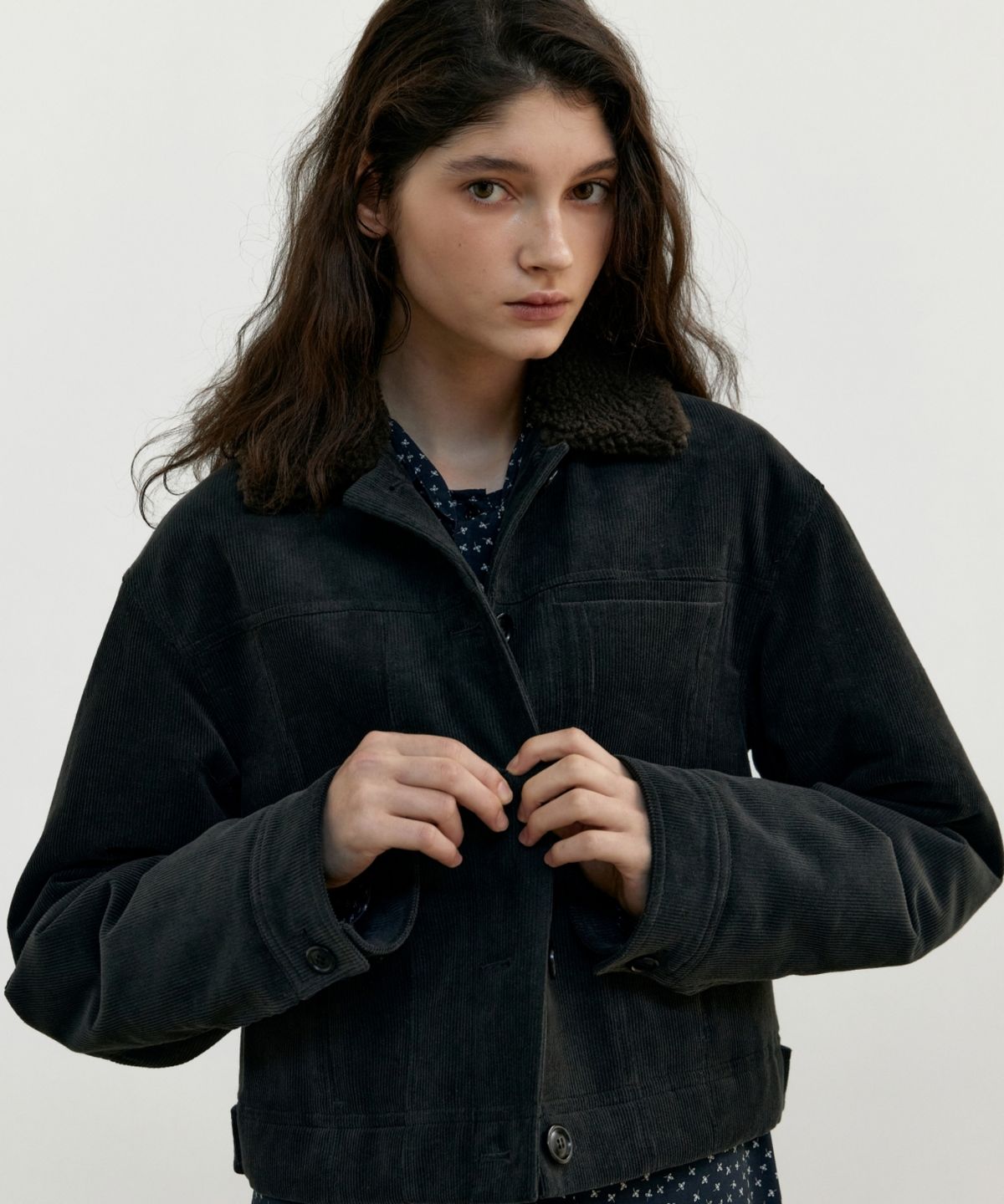 어나우트(UNNOUT) CORDUROY PADDED JACKET - CHARCOAL