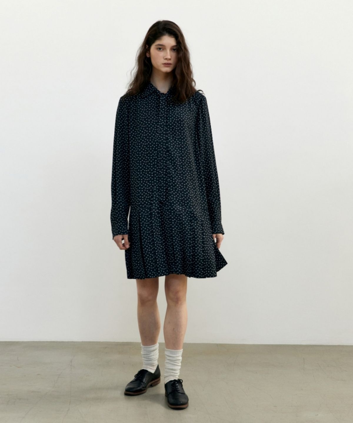 어나우트(UNNOUT) TIE SHIRT DRESS - BLACK