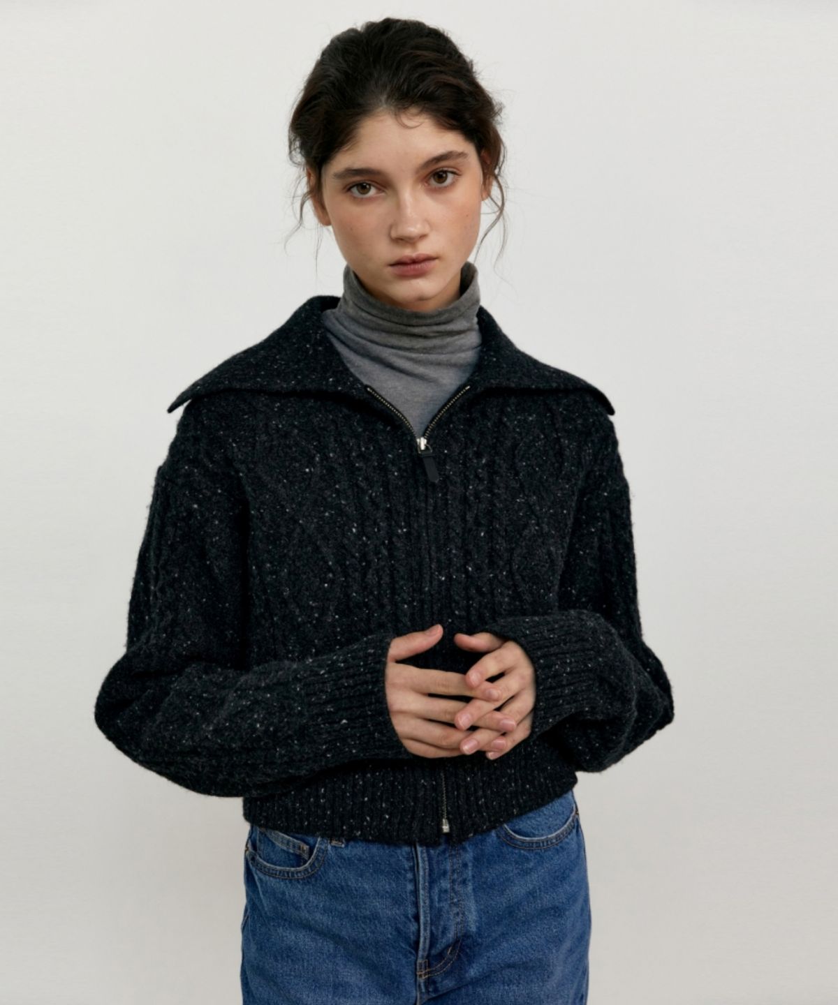 어나우트(UNNOUT) CABLE ZIP UP WOOL KNIT CARDIGAN - BLACK
