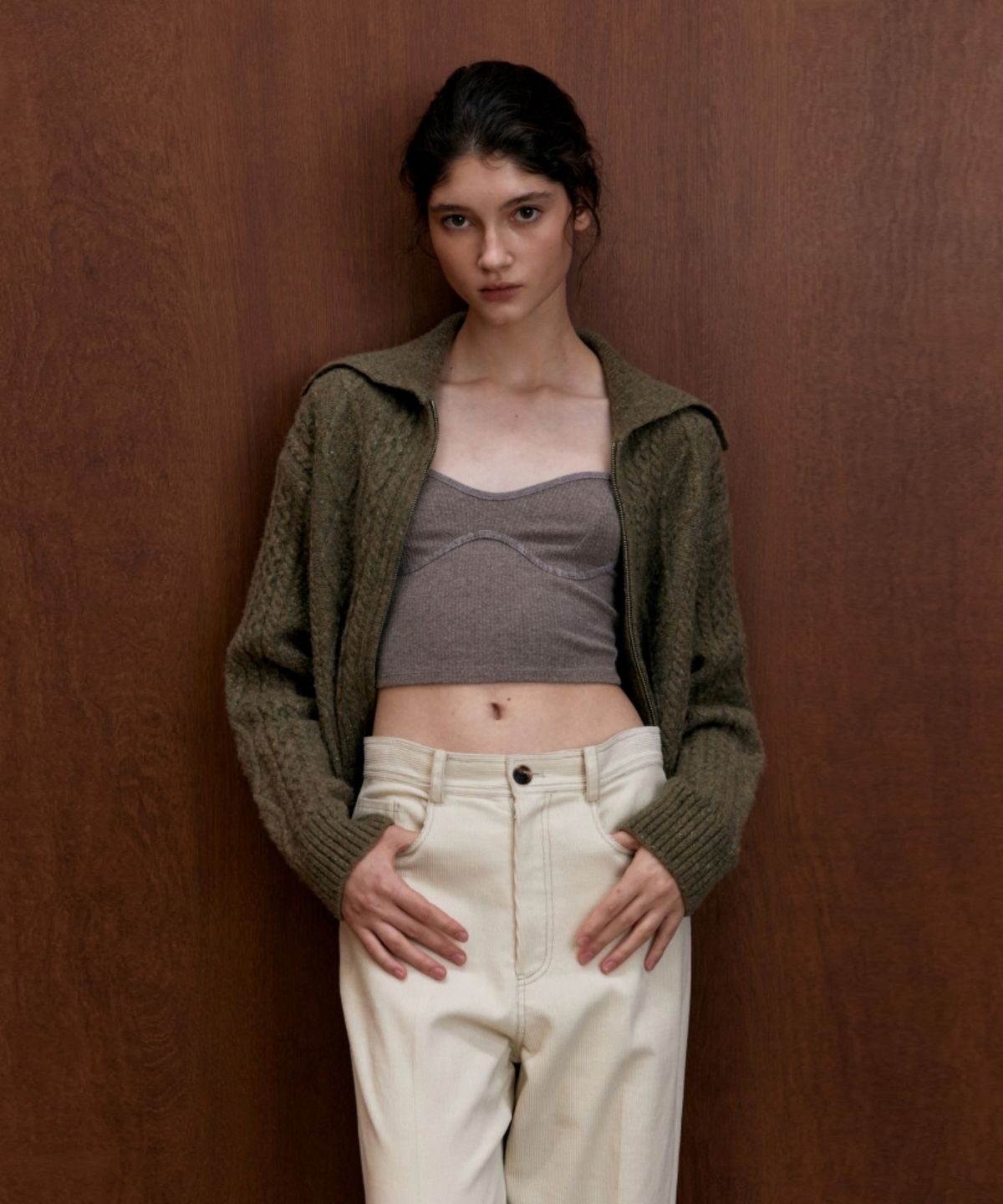 어나우트(UNNOUT) CABLE ZIP UP WOOL KNIT CARDIGAN - OLIVE GREEN