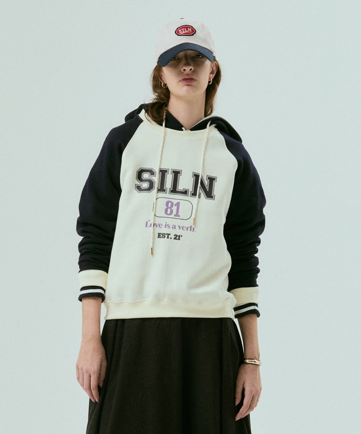 실른(SILN) Color Block Raglan Sweatshirts (CREAM) 기모 Ver.