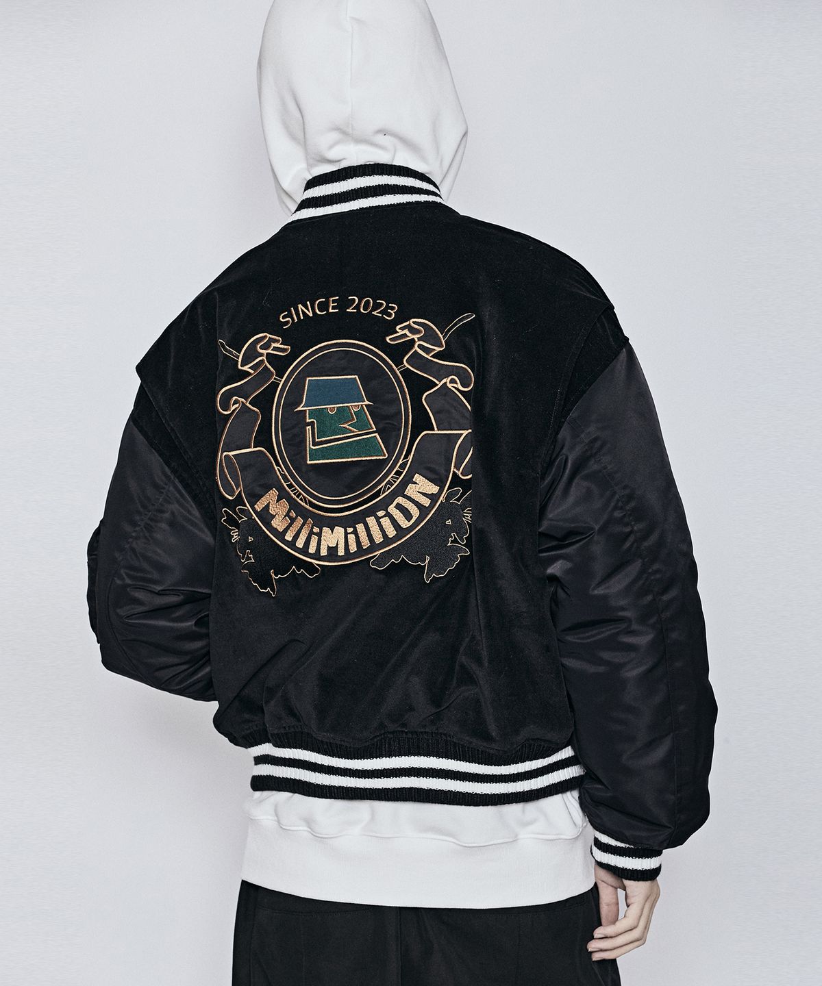 밀리밀리언(MILLIMILLION) MUDSTONE VELVET MA-1 JACKET J08- BLACK