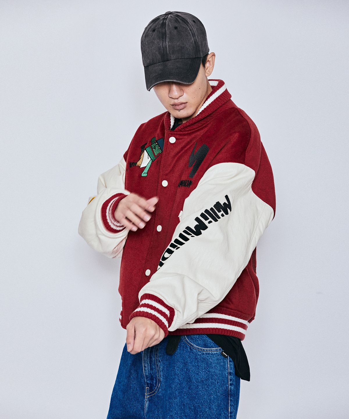밀리밀리언(MILLIMILLION) MUDSTONE WOOL VIRSITY JACKET J06-RED
