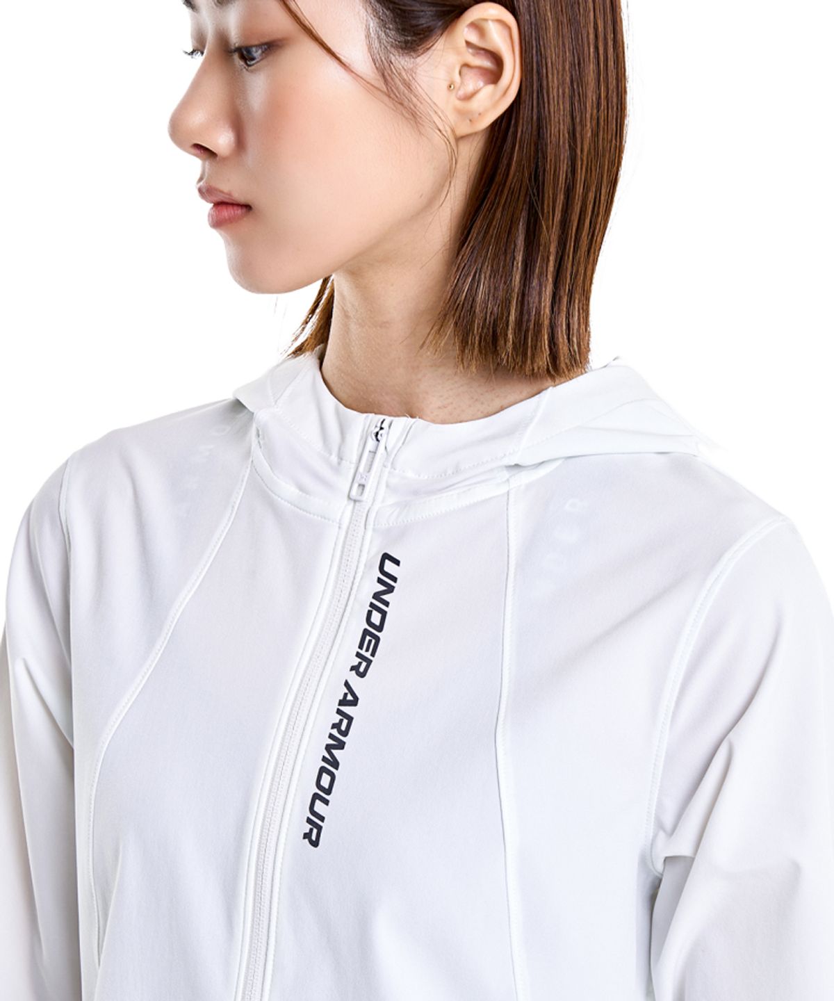 언더아머(UNDERARMOUR) 여성 아웃런 더 스톰 재킷 1377043-100