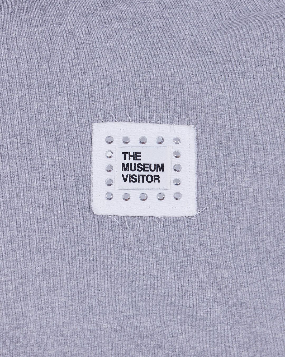 パーカー・フーディ THE MUSEUM VISITOR CUBIC LOGO STITCHED ESSENTIAL HOOD MY1153 THE MUSEUM VISITOR CUBIC LOGO STITCHED ESSENTIAL HOOD MY1153