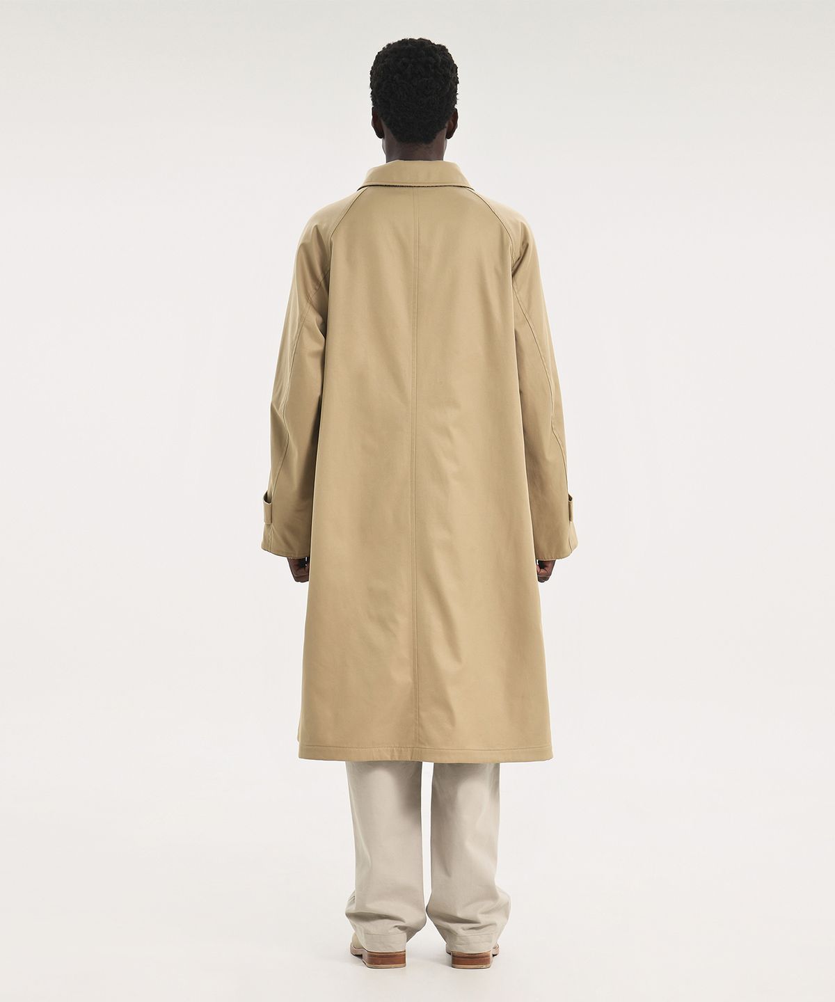 브라운야드(BROWNYARD) 23FW 리버서블 발마칸 코트, 베이지