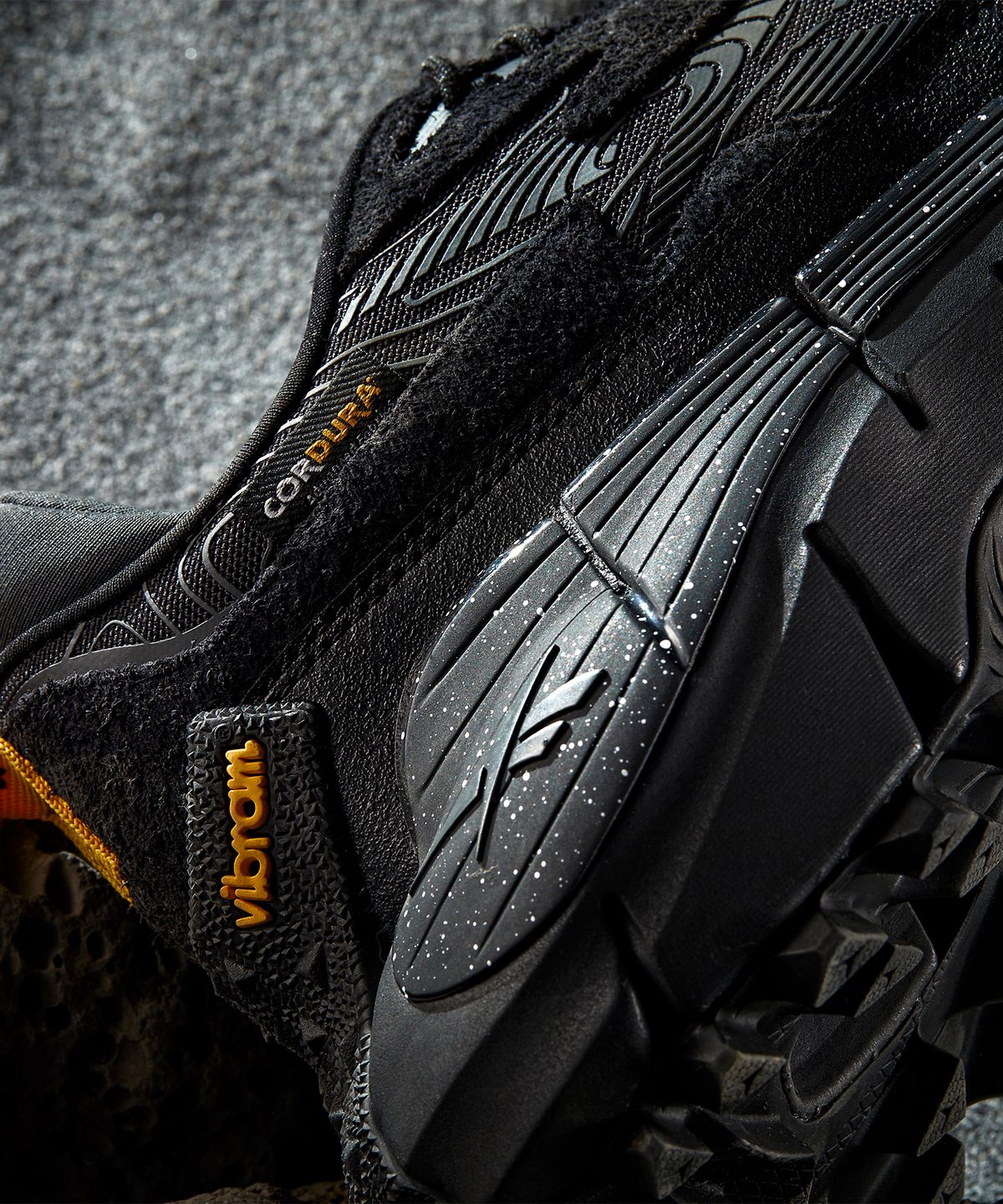 리복(REEBOK) 직 키네티카 2.5 엣지 - 블랙 / IE5874