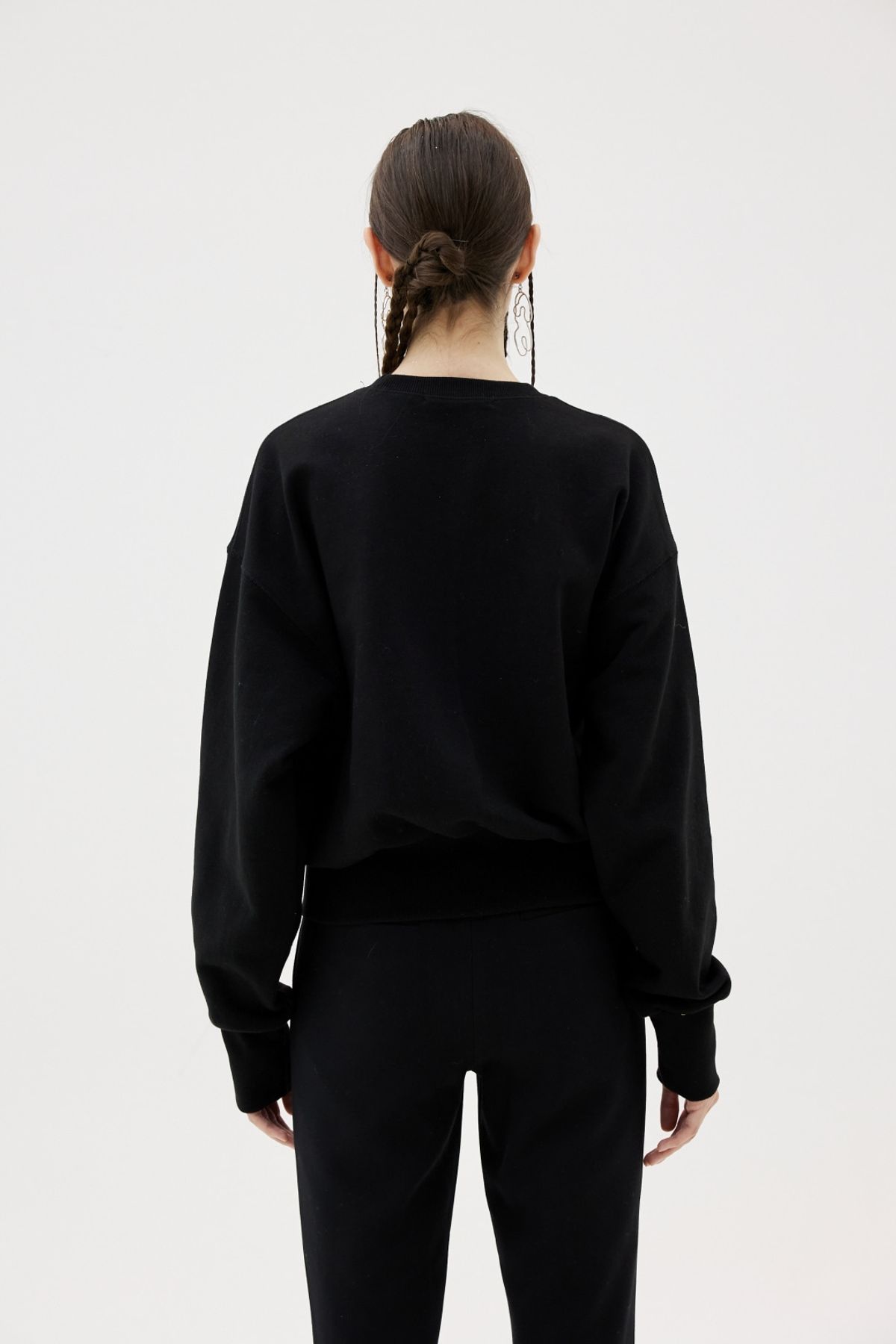 그리디어스(GREEDILOUS) Loopey Face Print Short Sweater Top Black