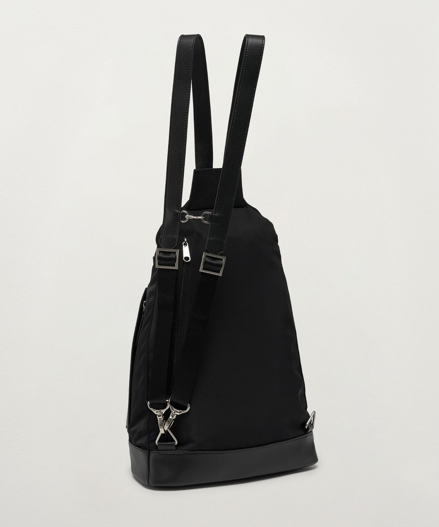 ☆韓国の人気☆【SATUR】☆Zip Core 3-Way Sling Ba.g☆関税込☆ ☆韓国の人気☆【SATUR】☆Zip Core 3-Way Sling Ba.g☆関税込