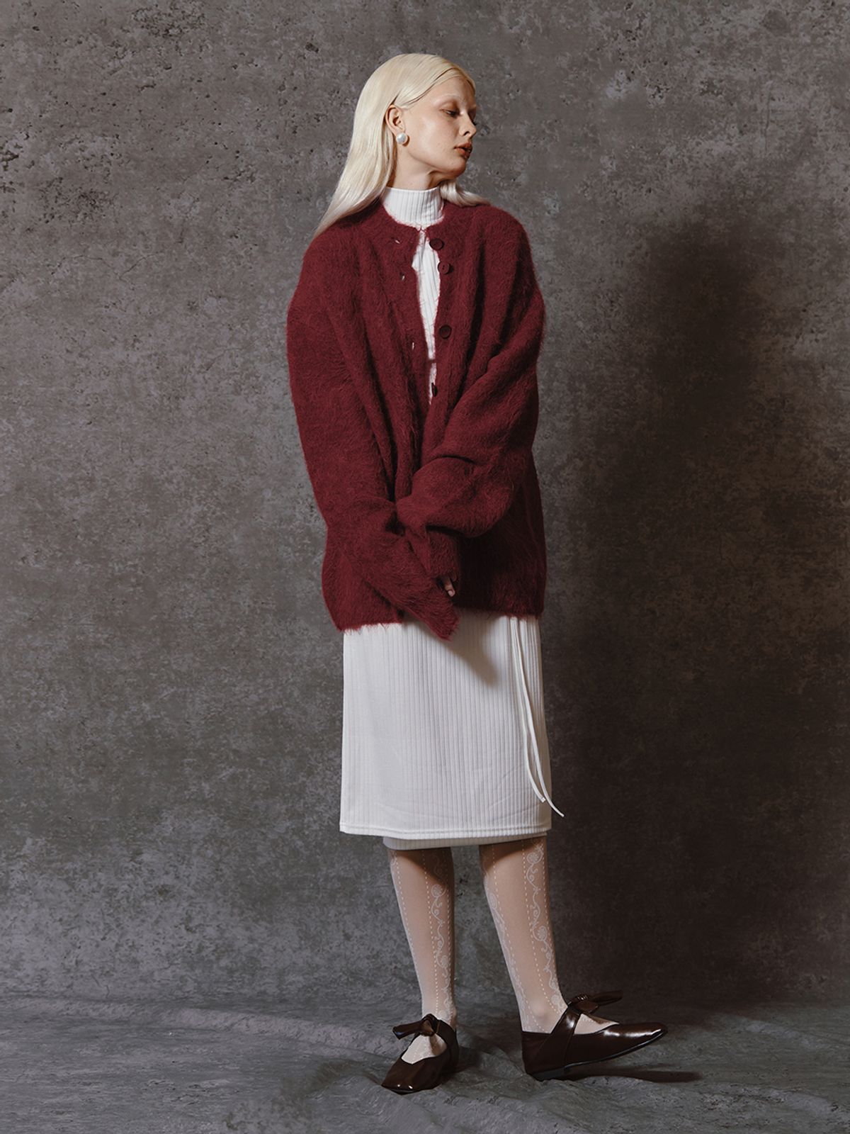 민더리(MEENDERI) SOFT HAIRY KNIT CARDIGAN - BURGUNDY