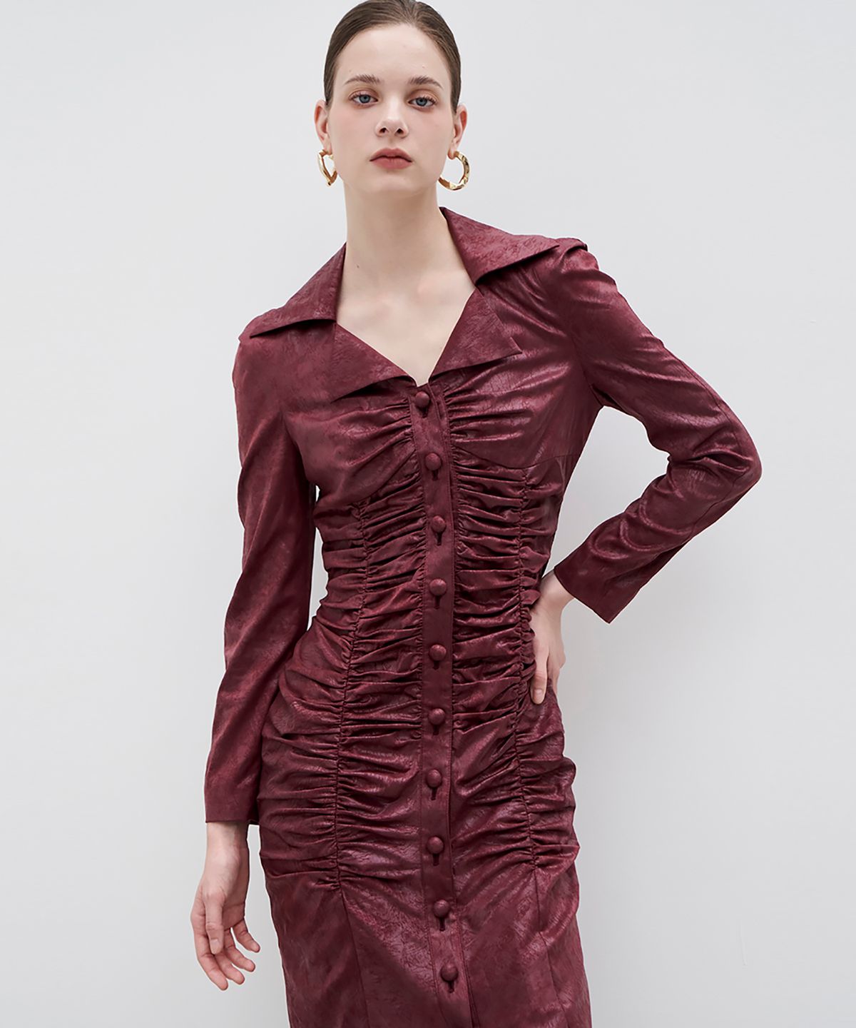 쥴리앤칼라(JULIY&CALLA) 23FW 칼라79 컬렉터 프리미엄 럭셔리 펄 원피스 버건디