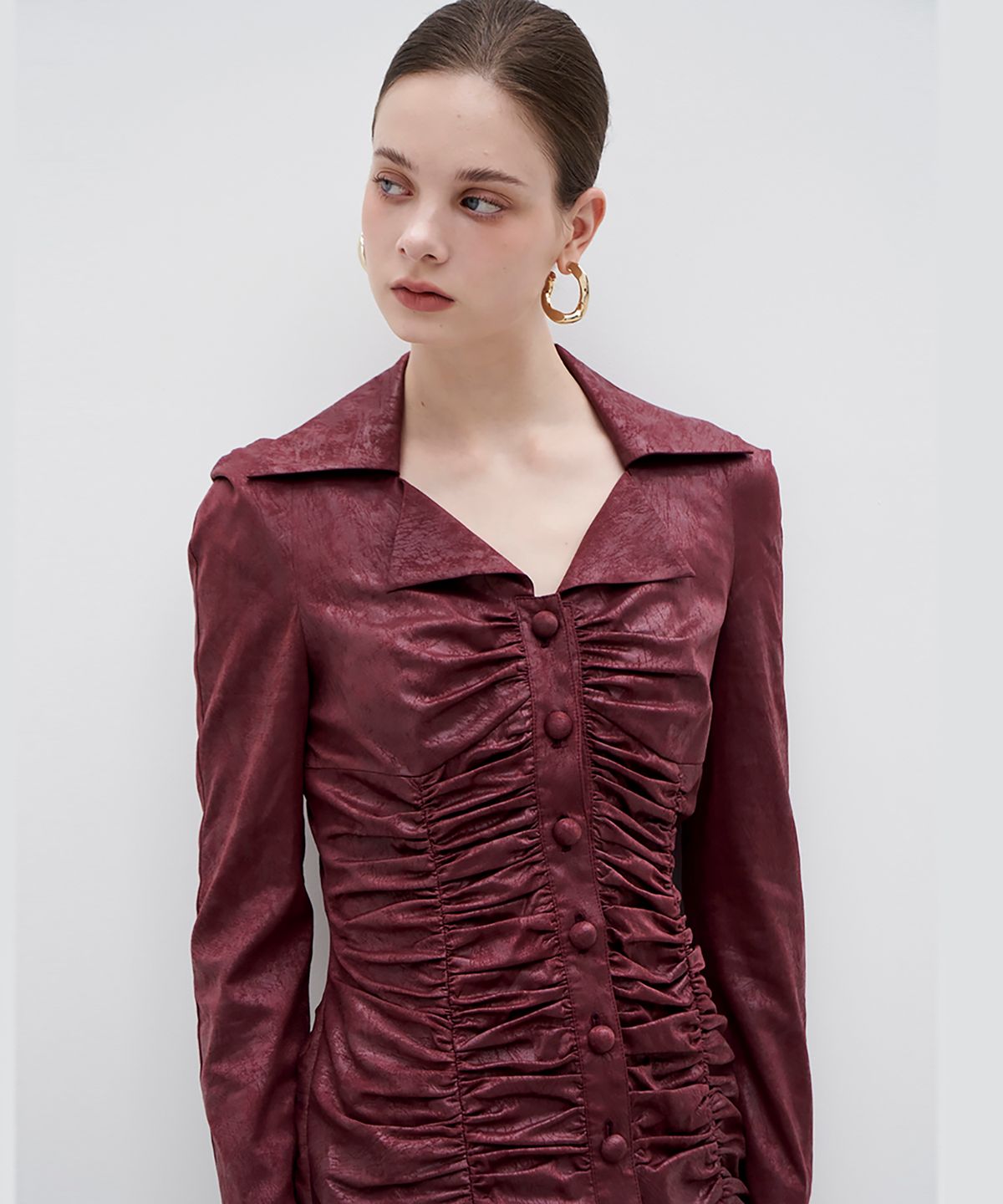 쥴리앤칼라(JULIY&CALLA) 23FW 칼라79 컬렉터 프리미엄 럭셔리 펄 원피스 버건디