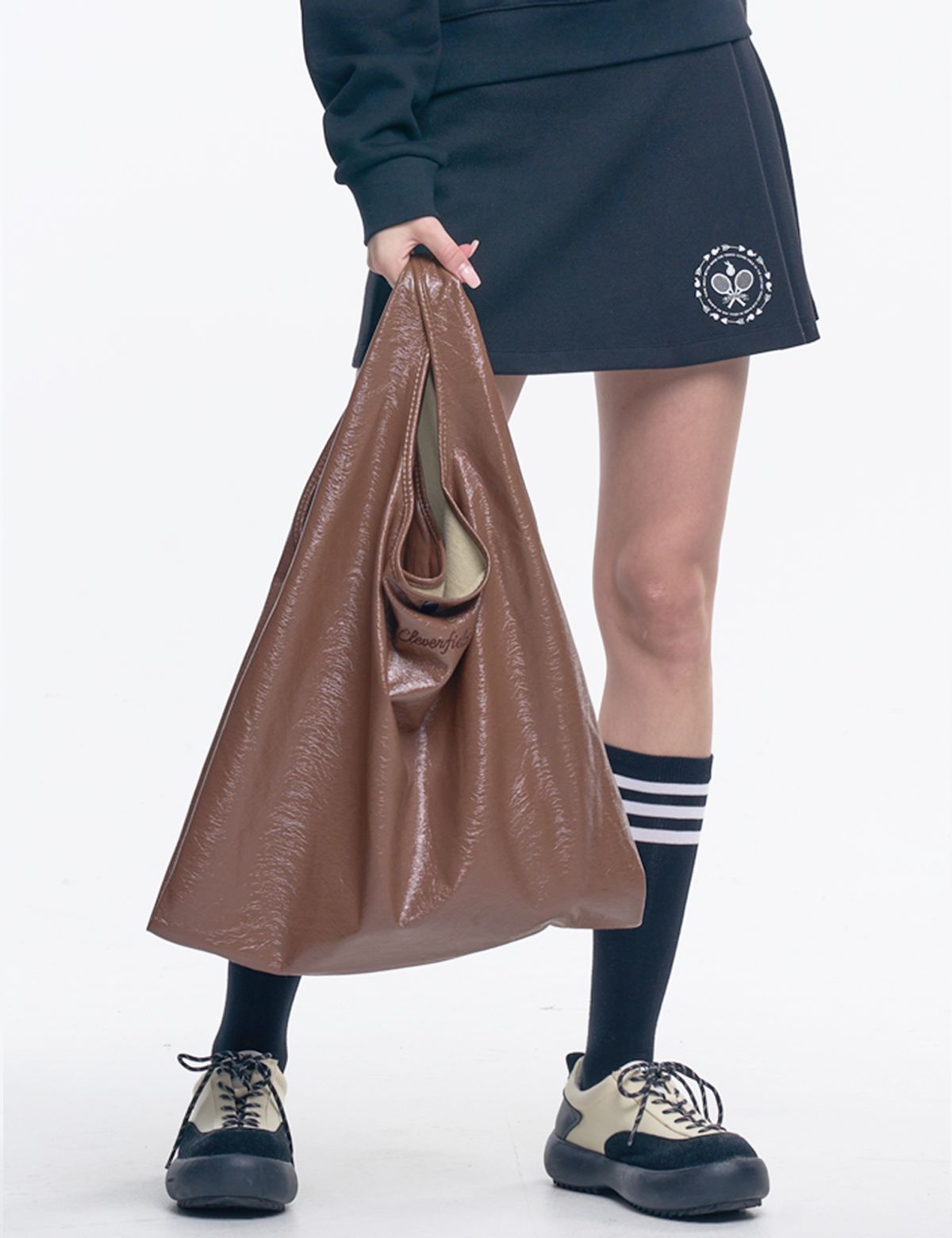 클레버필드(CLEVER FIELD) 비건 레더 자수로고 토트백_브라운