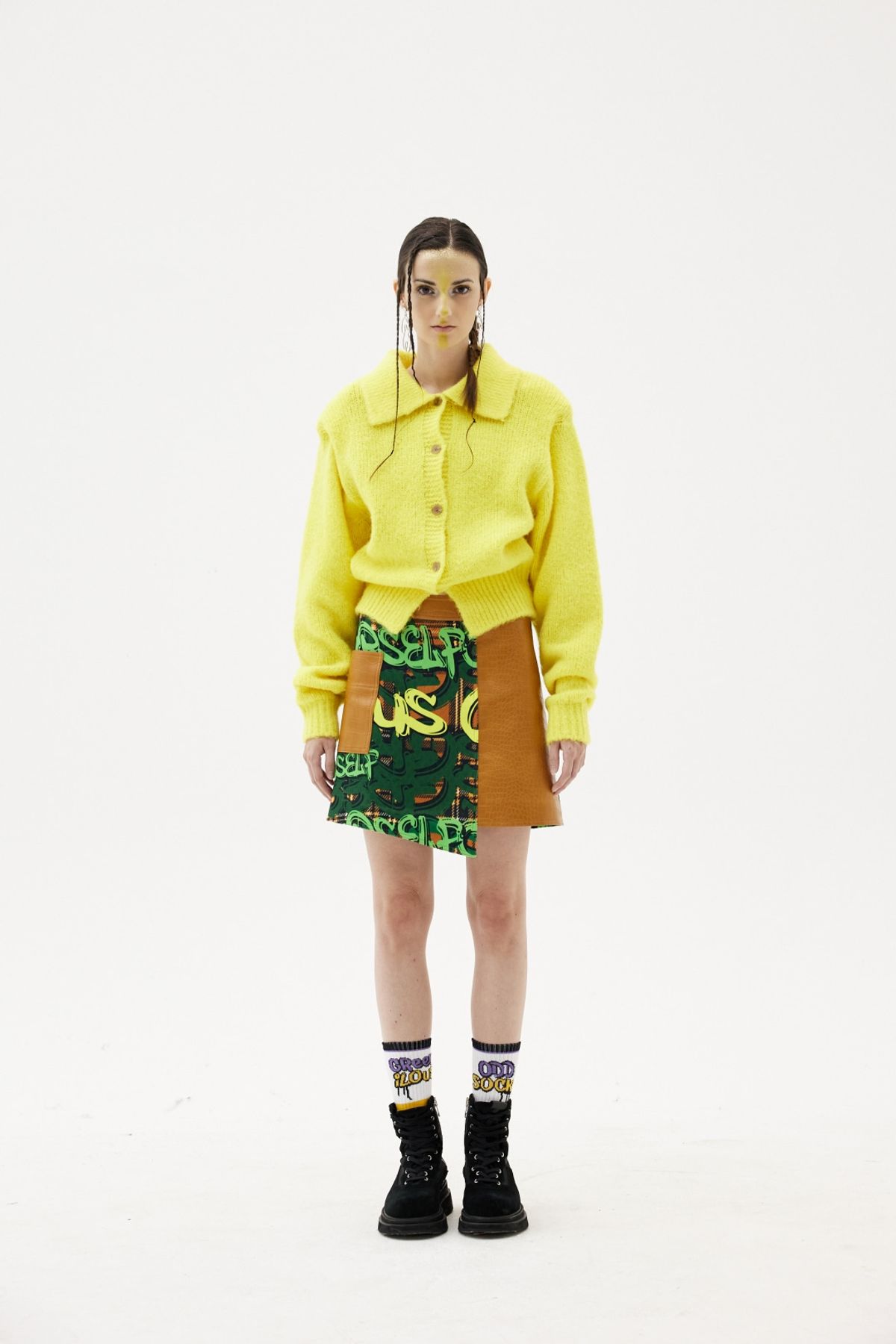 그리디어스(GREEDILOUS) Green Logo Leather Contrast Mini-Skirt
