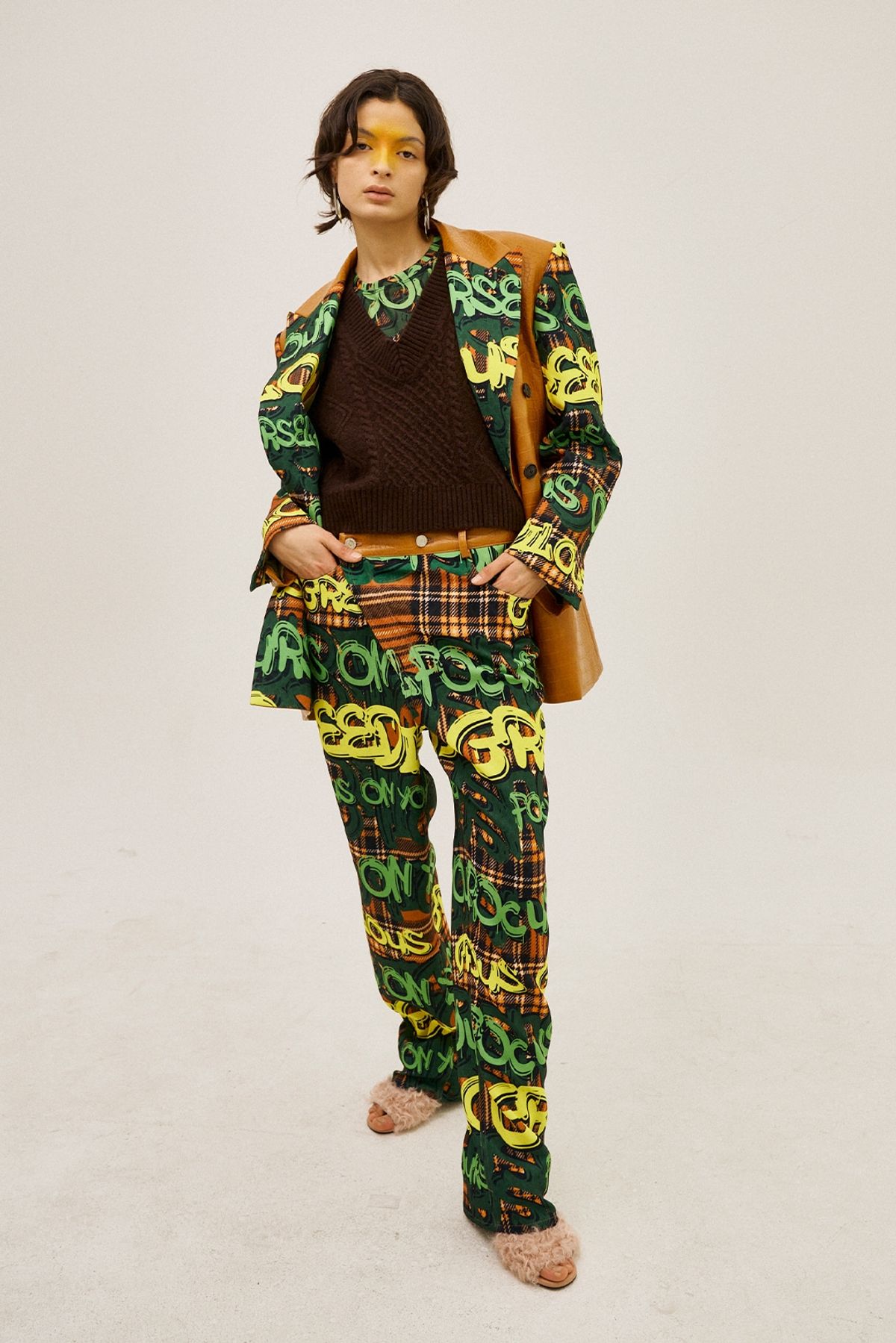 그리디어스(GREEDILOUS) Green Logo Leather Contrast Pants