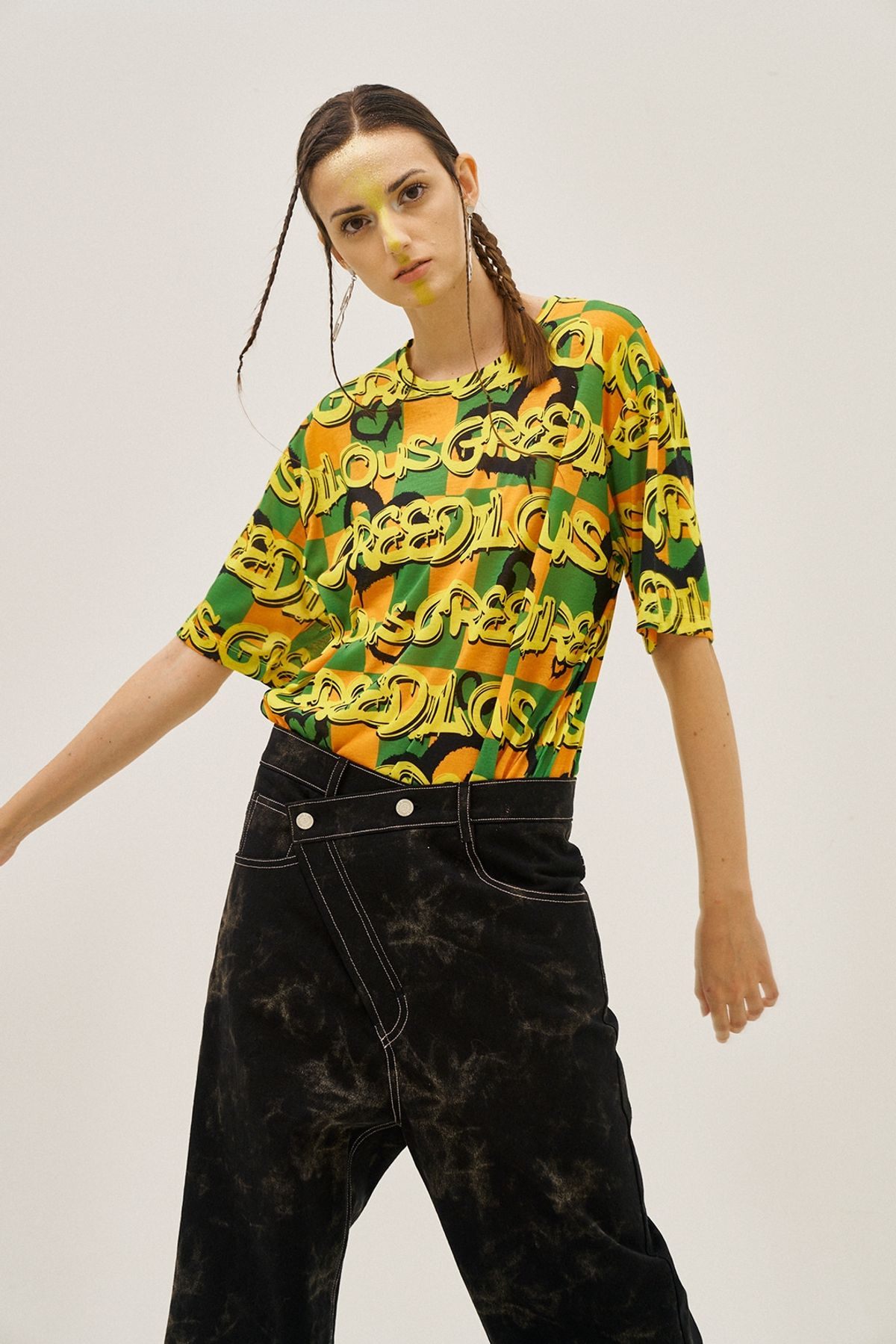 그리디어스(GREEDILOUS) Yellow Logo Short Sleeve