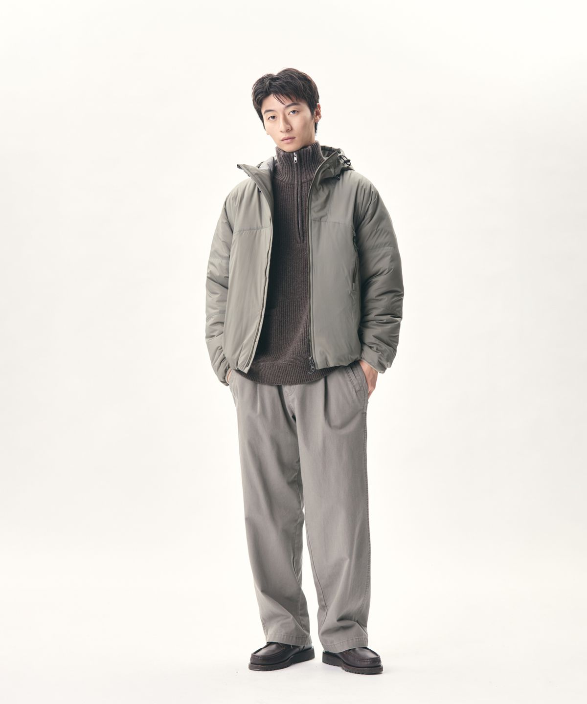 에스피오나지(ESPIONAGE) Insulated Hiking Jacket Grey Olive