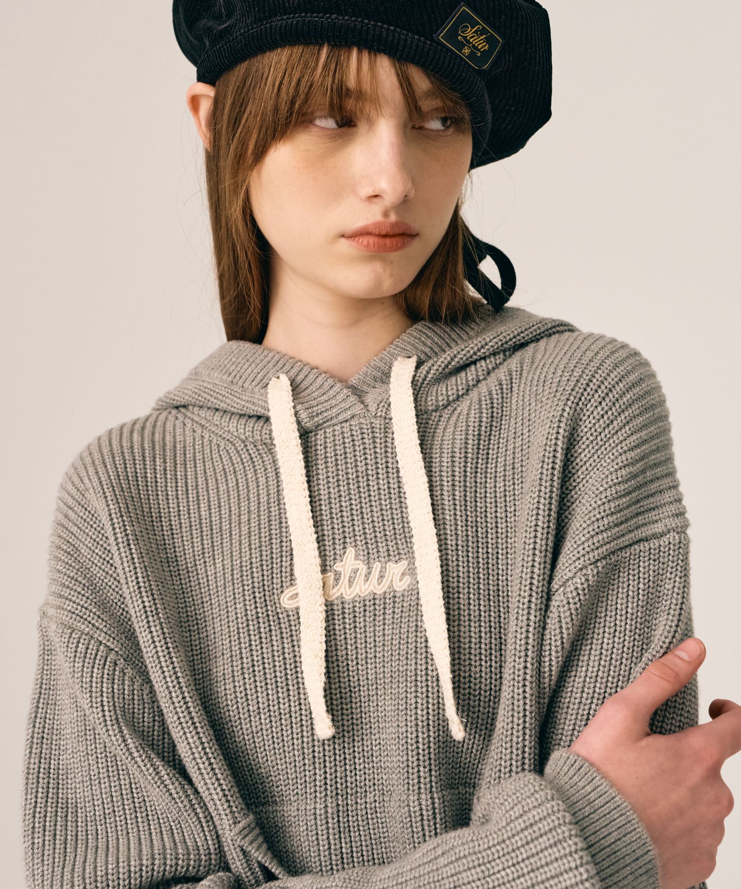 MUSINSA | SATUR (W) Applique Logo Cashmere Blend Hooded Knit