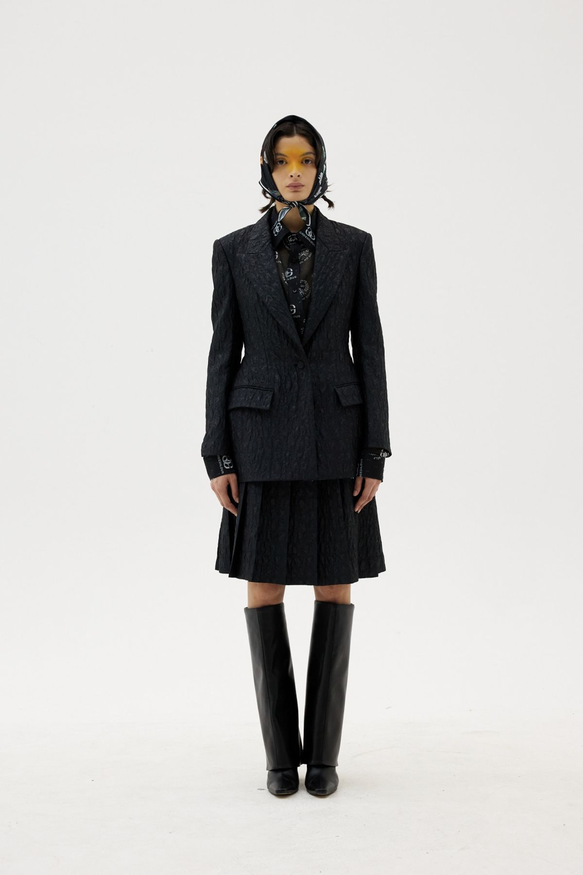 그리디어스(GREEDILOUS) Texured Accordian Knee-Length Skirt