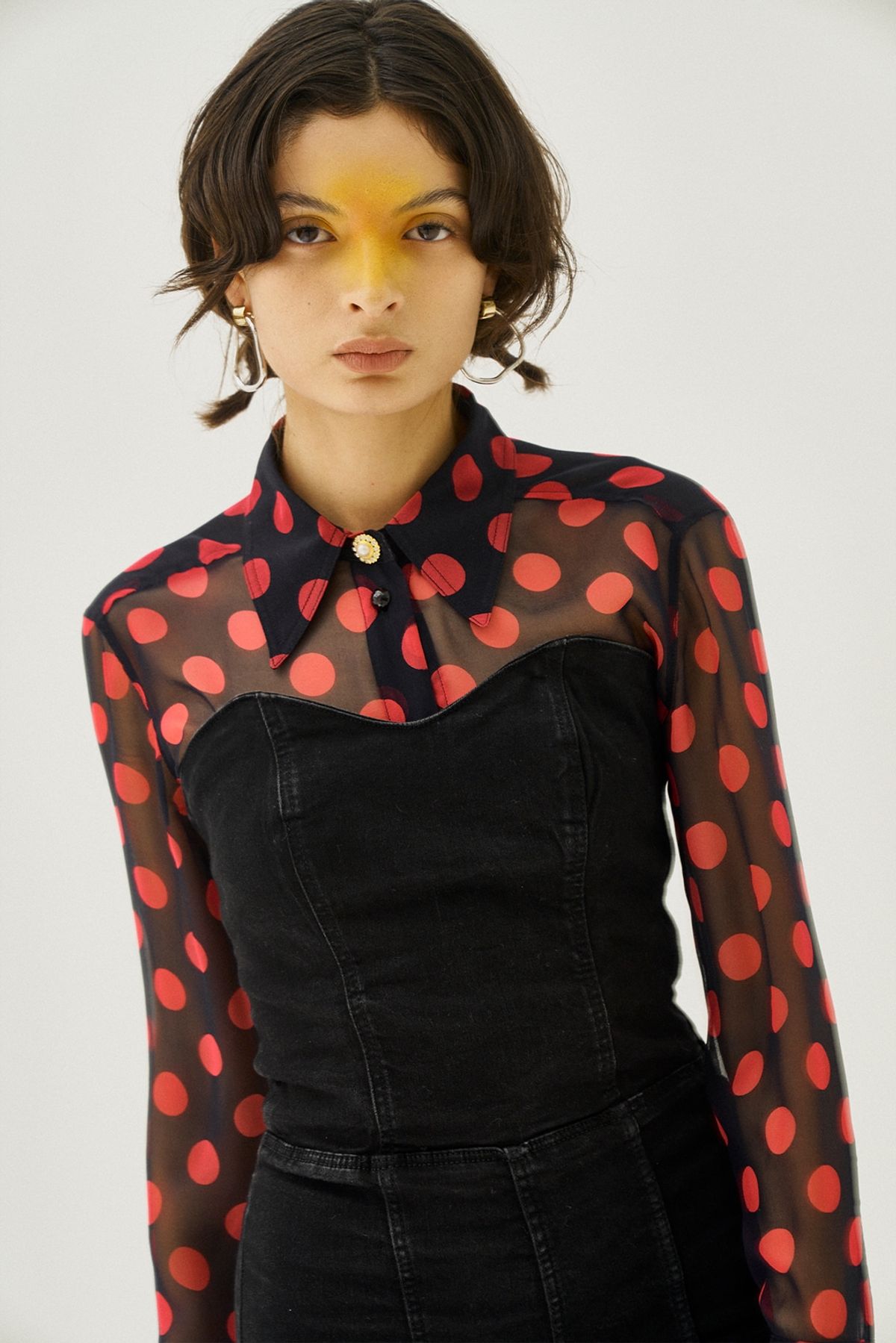 그리디어스(GREEDILOUS) Polka-Dot Semi-Transparent Blouse