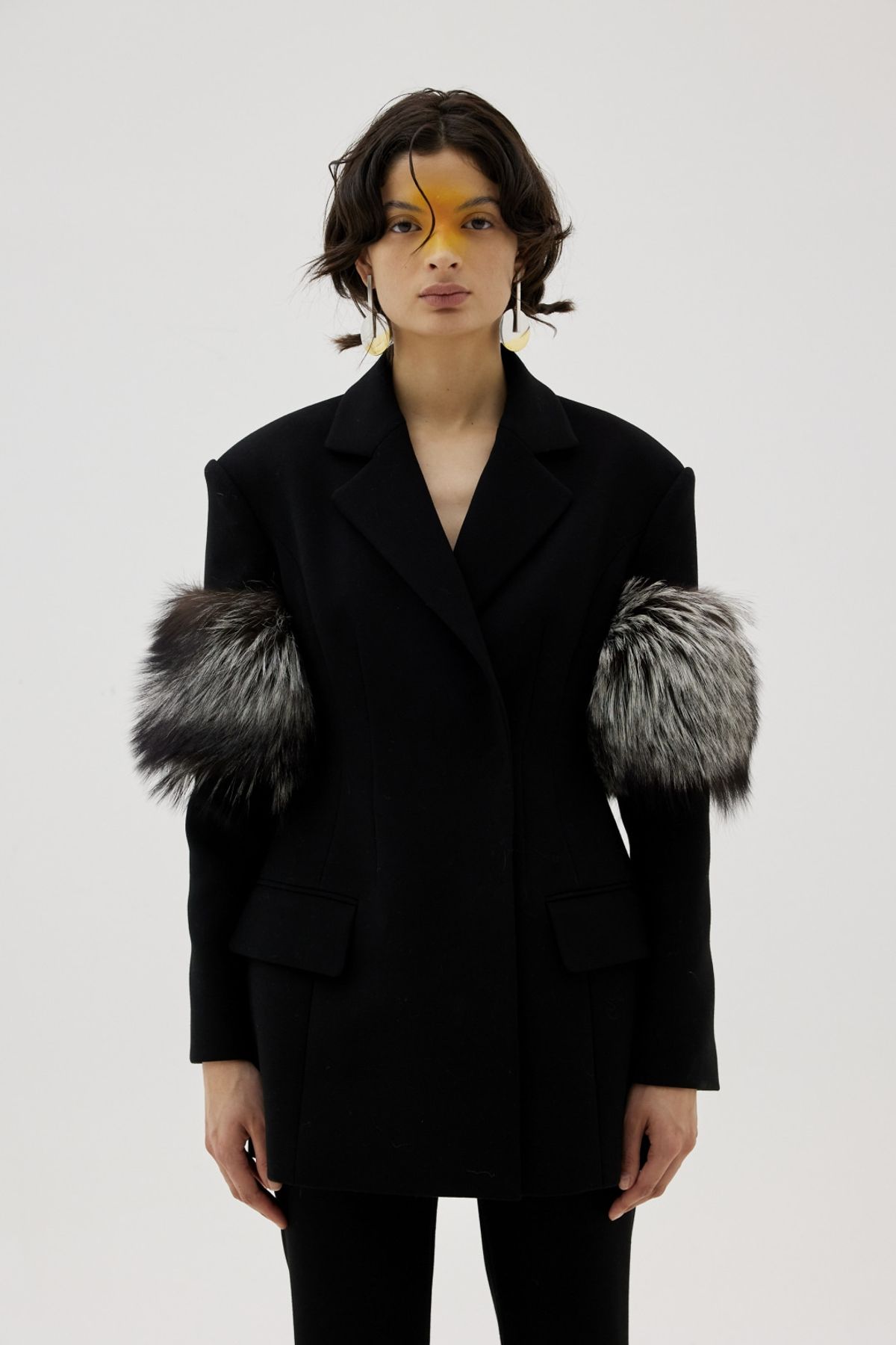 그리디어스(GREEDILOUS) Fur Trimmed Double Lapel Wool Blazer