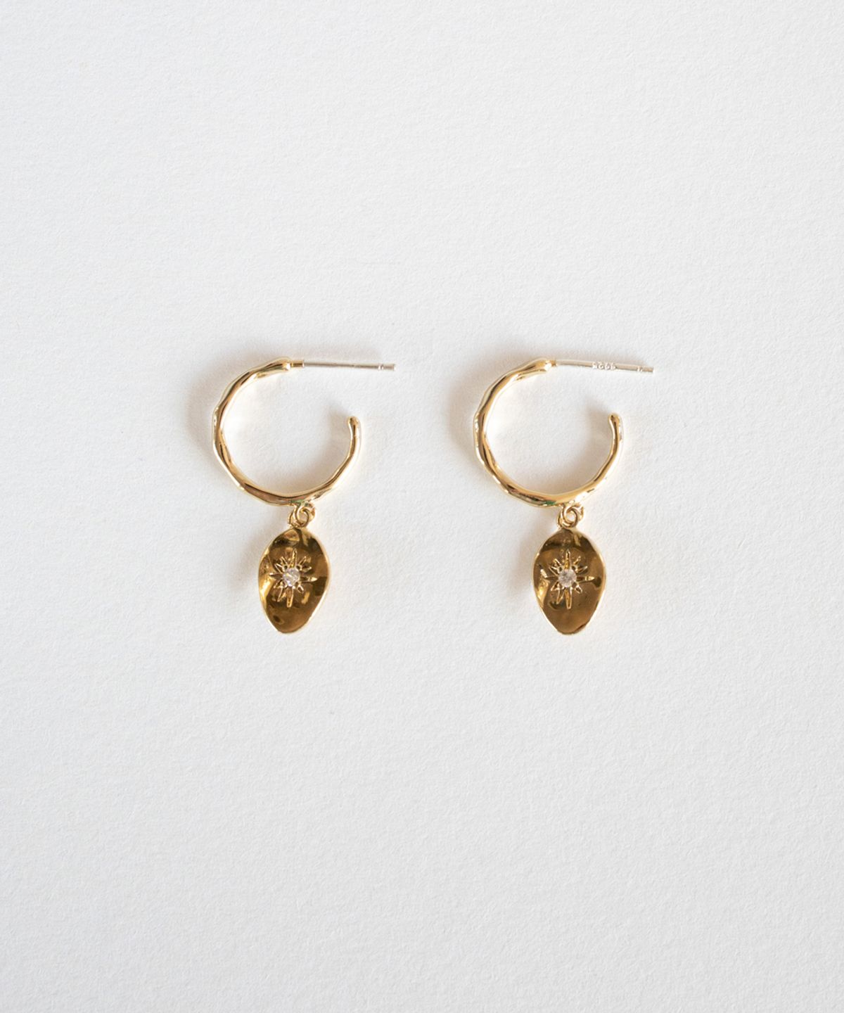 메리모티브(MERRYMOTIVE) Starlight drop earring