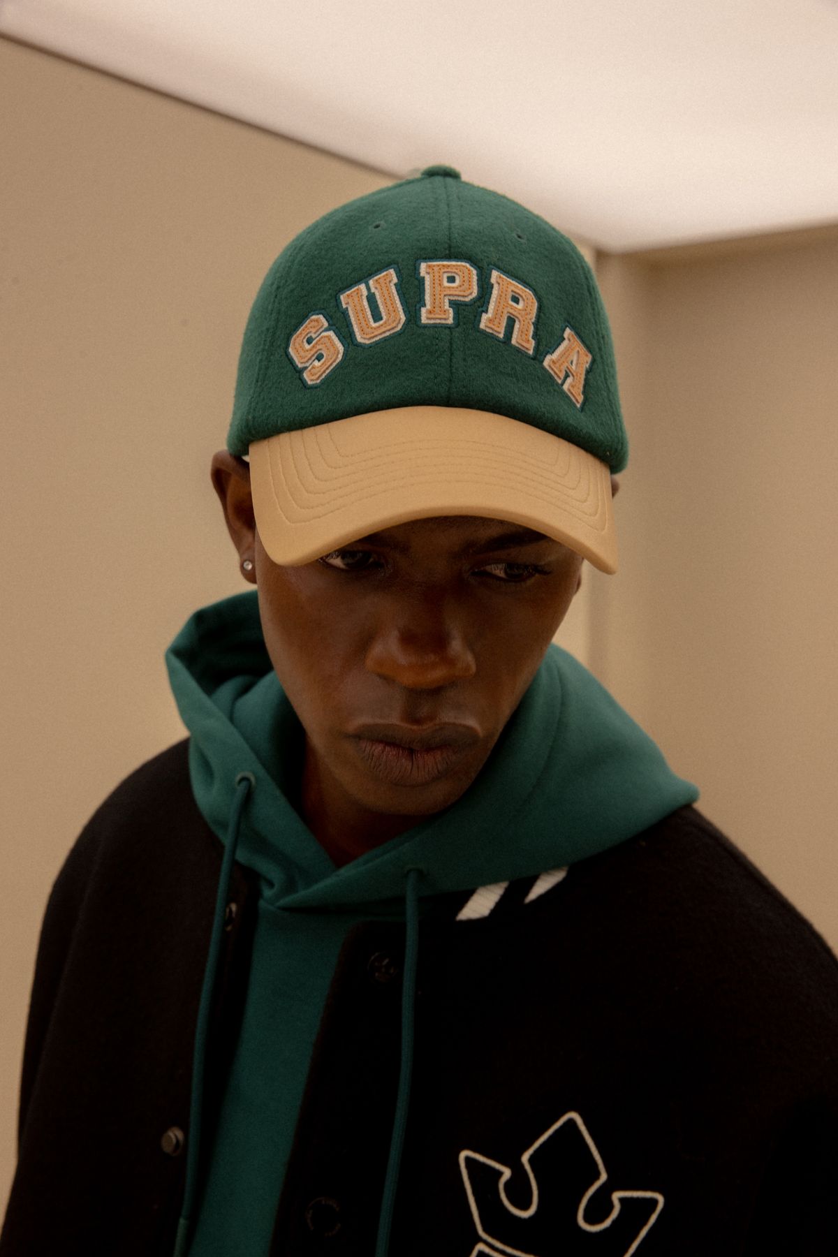 수프라(SUPRA) 바시티 컬러블록 포인트 볼캡(GREEN)