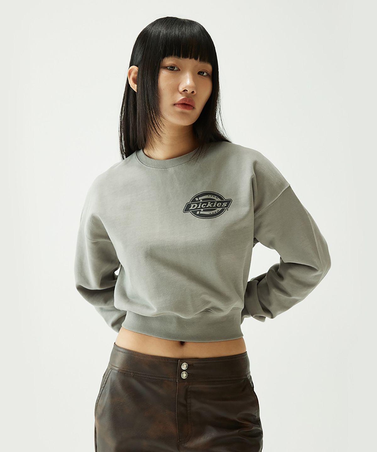 디키즈(DICKIES) 아이코닉 로고 크롭 스웨트셔츠 Gray