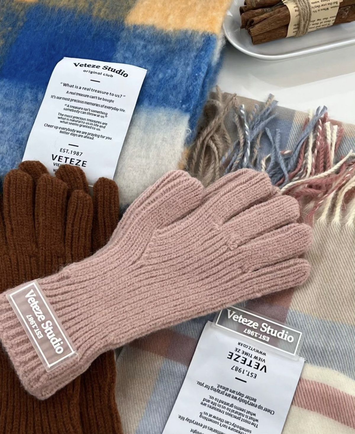 베테제(VETEZE) 스튜디오 핑거홀 장갑 (7컬러) Studio Fingerhole Gloves (7color)