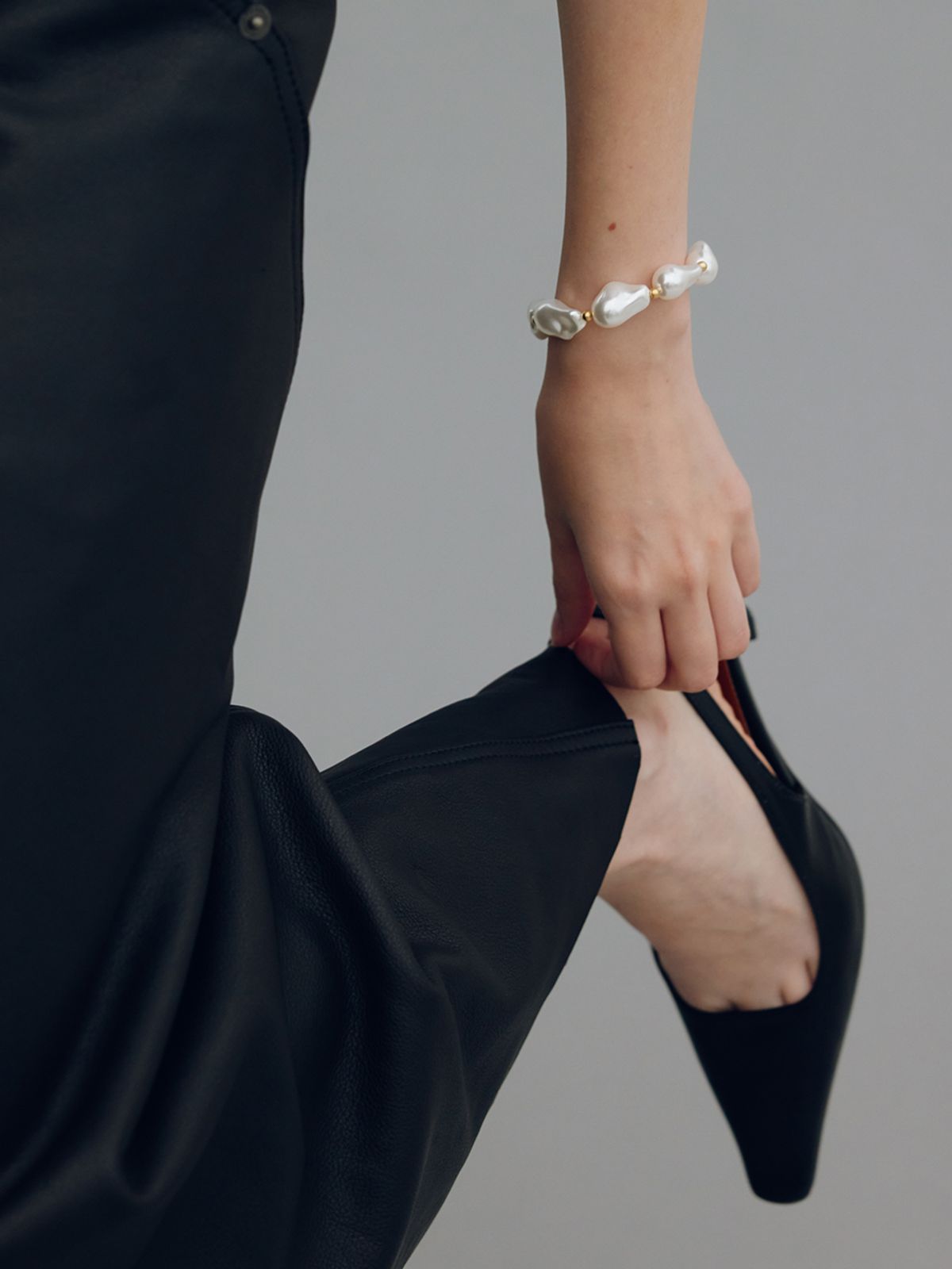 빈티지헐리우드(VINTAGE HOLLYWOOD) Baroque Pearl Matte Bracelet_VH239OBR003B