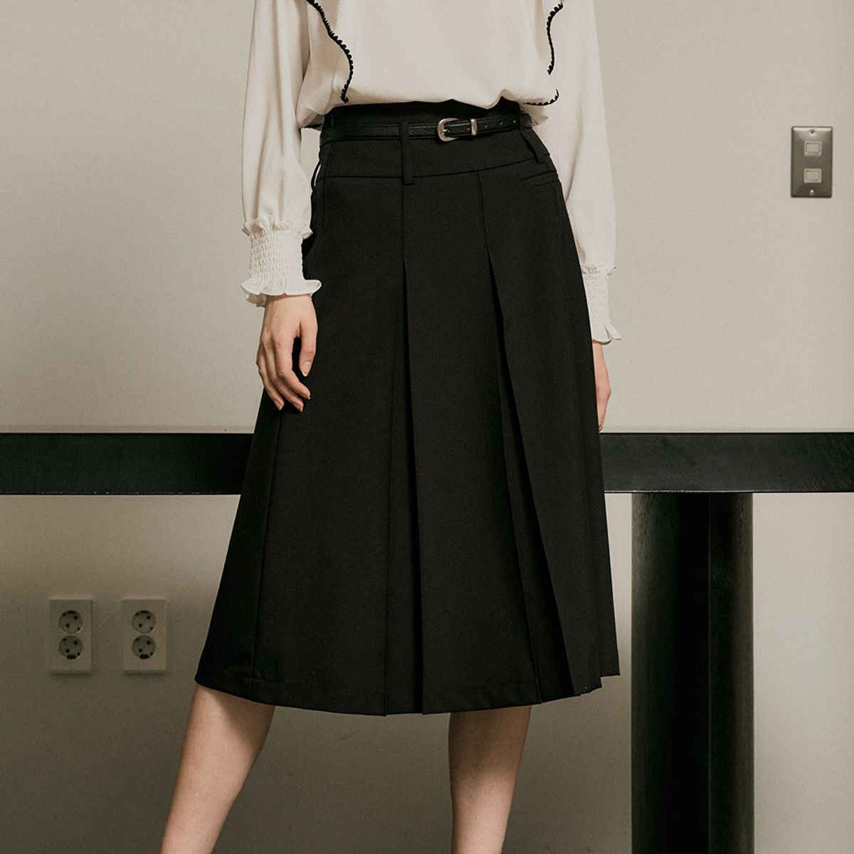 웬스데이딜라잇(WEDNESDAY DELIGHT) WD_High-end formal suit set_Skirt