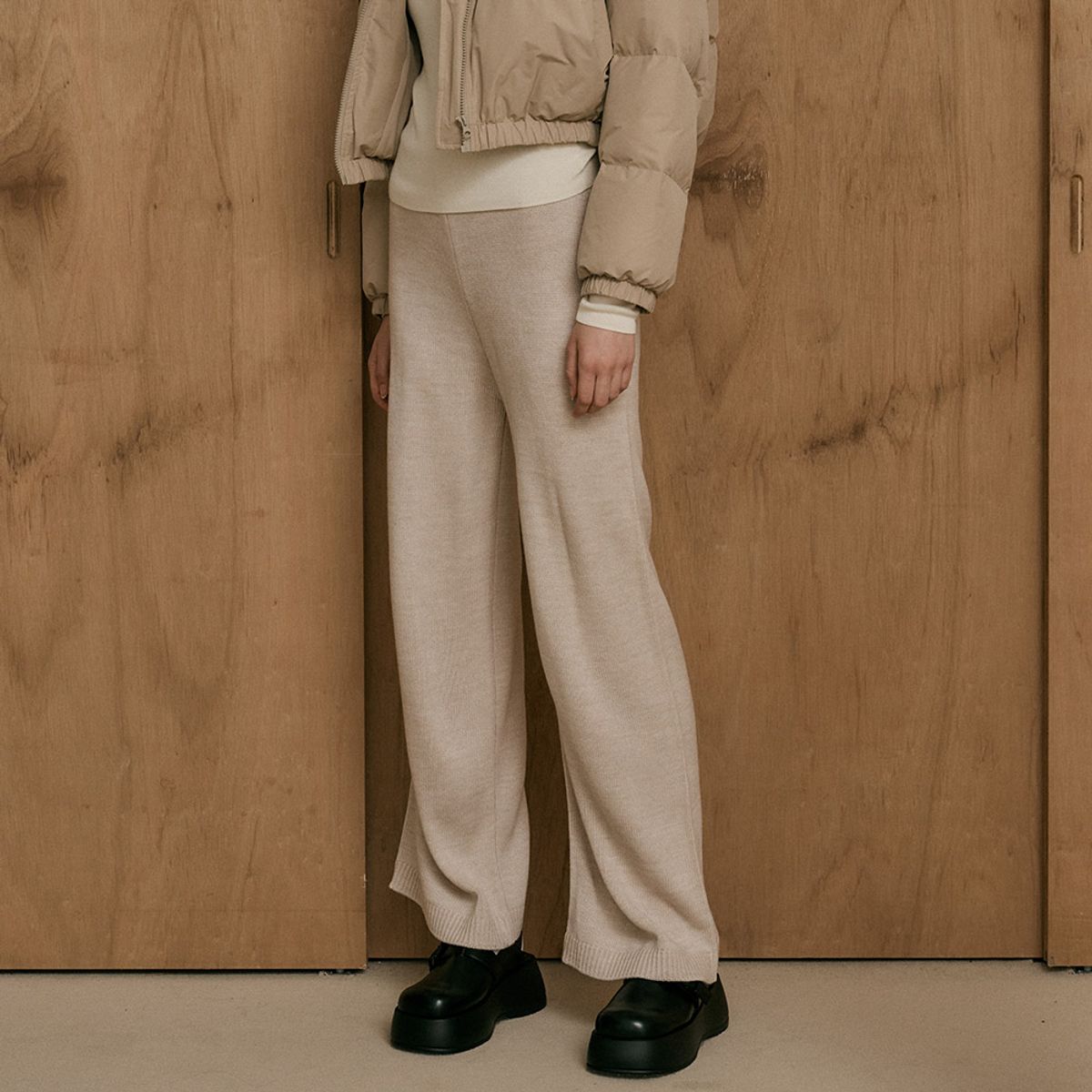 웬스데이딜라잇(WEDNESDAY DELIGHT) WD_Oatmeal knit wide pants