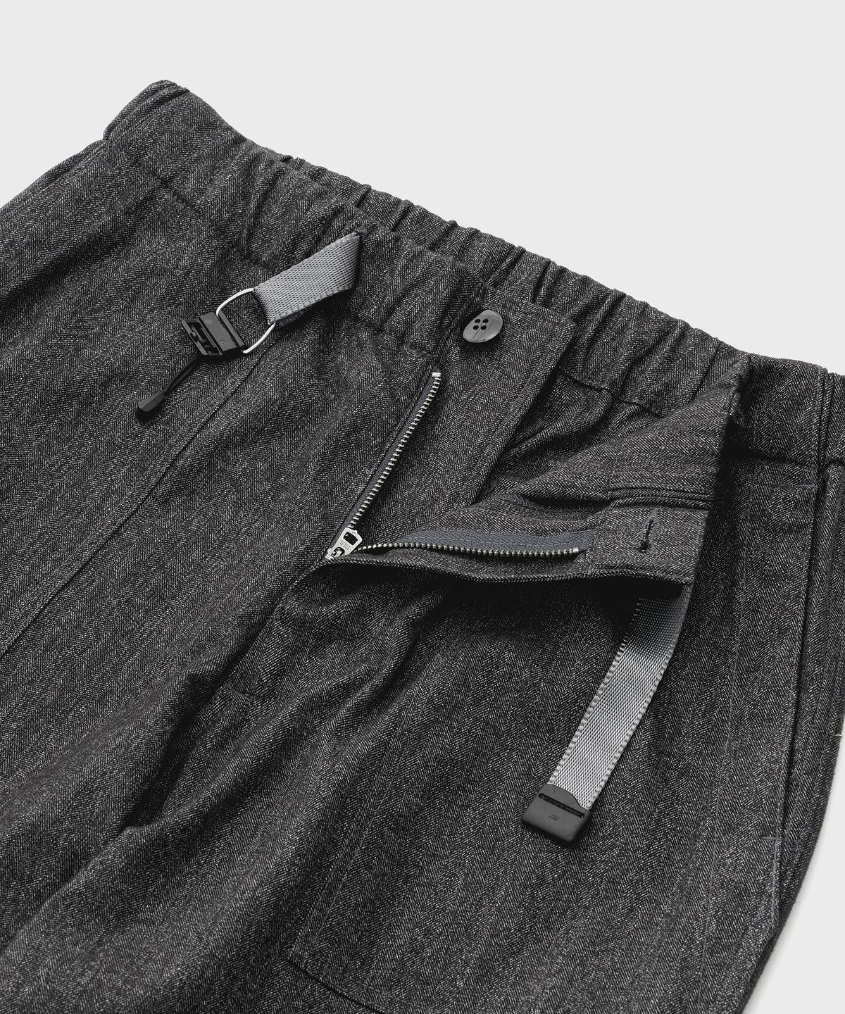어나더 오피스(ANOTHER OFFICE) Flow Utility Pants (Black-Herringbone)