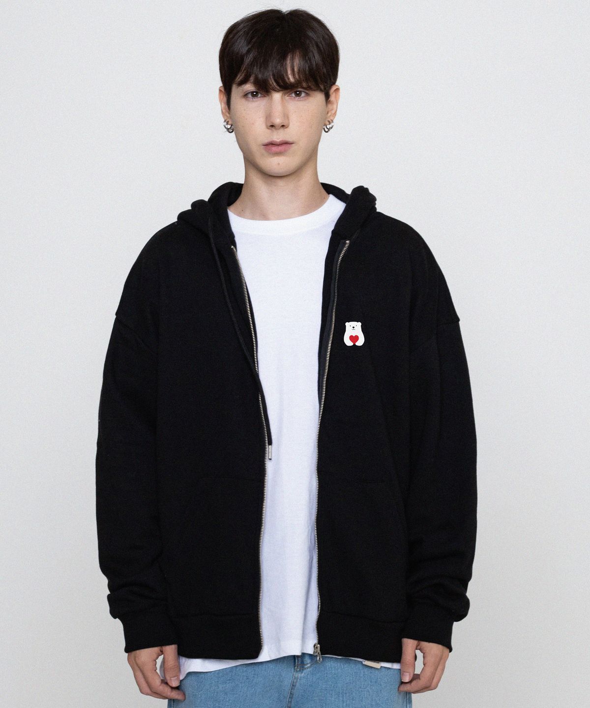 그레이버(GRAVER) [UNISEX]폴라베어 하트 후드집업_블랙