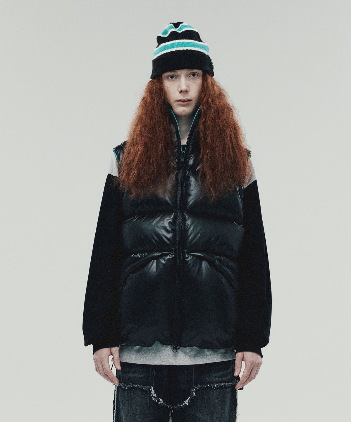 더바이닐하우스(THEVINYLHOUSE) REVERSIBLE PADDED JACKET BLACK (VH2DWUB900A)
