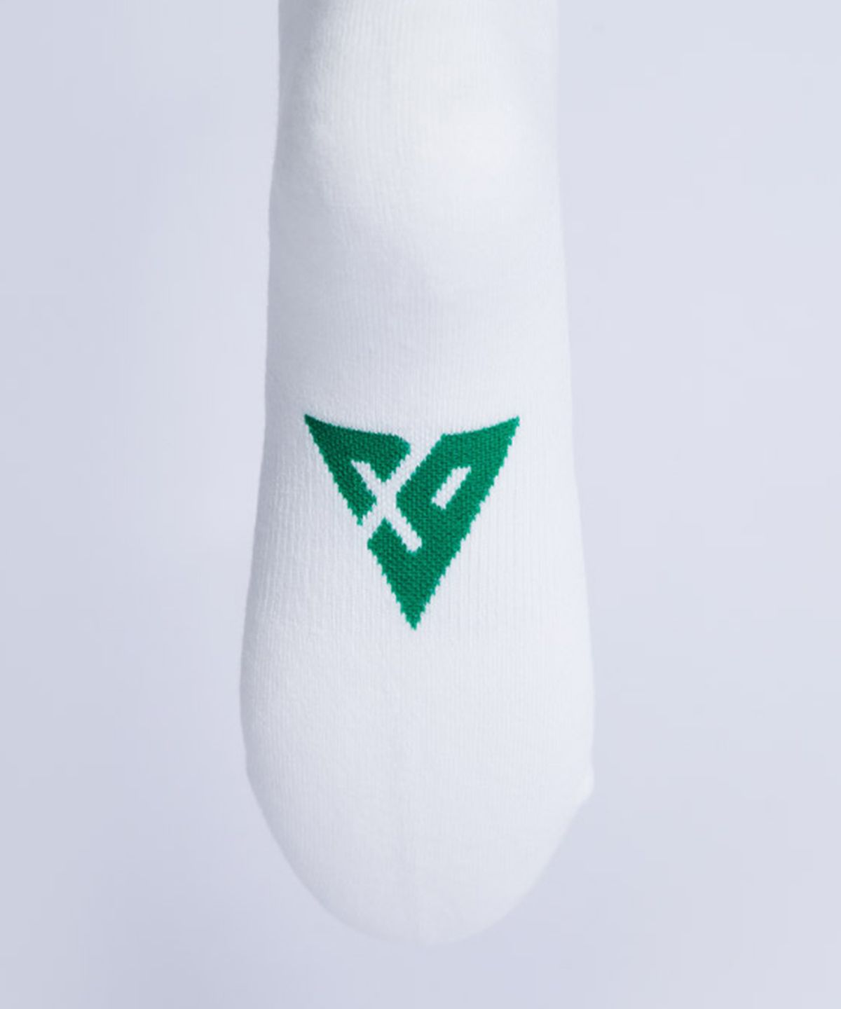 크리브나인(CREVE9) 여성 로고 니삭스