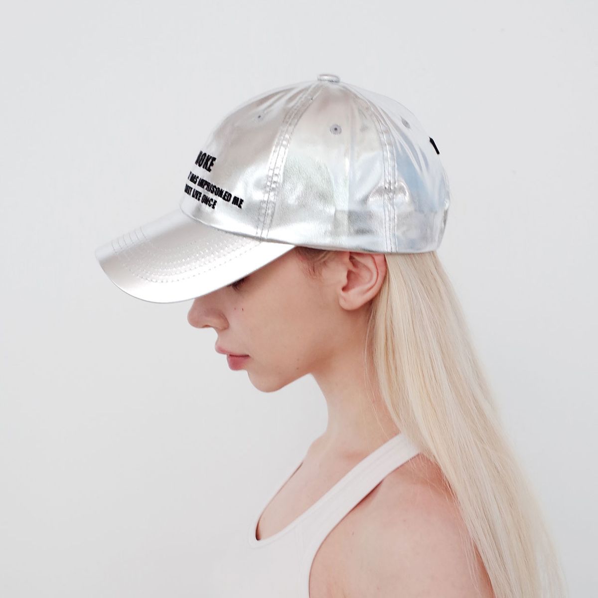 빈스모크(VINSMOKE) GLOSSY BALLCAP [Silver]