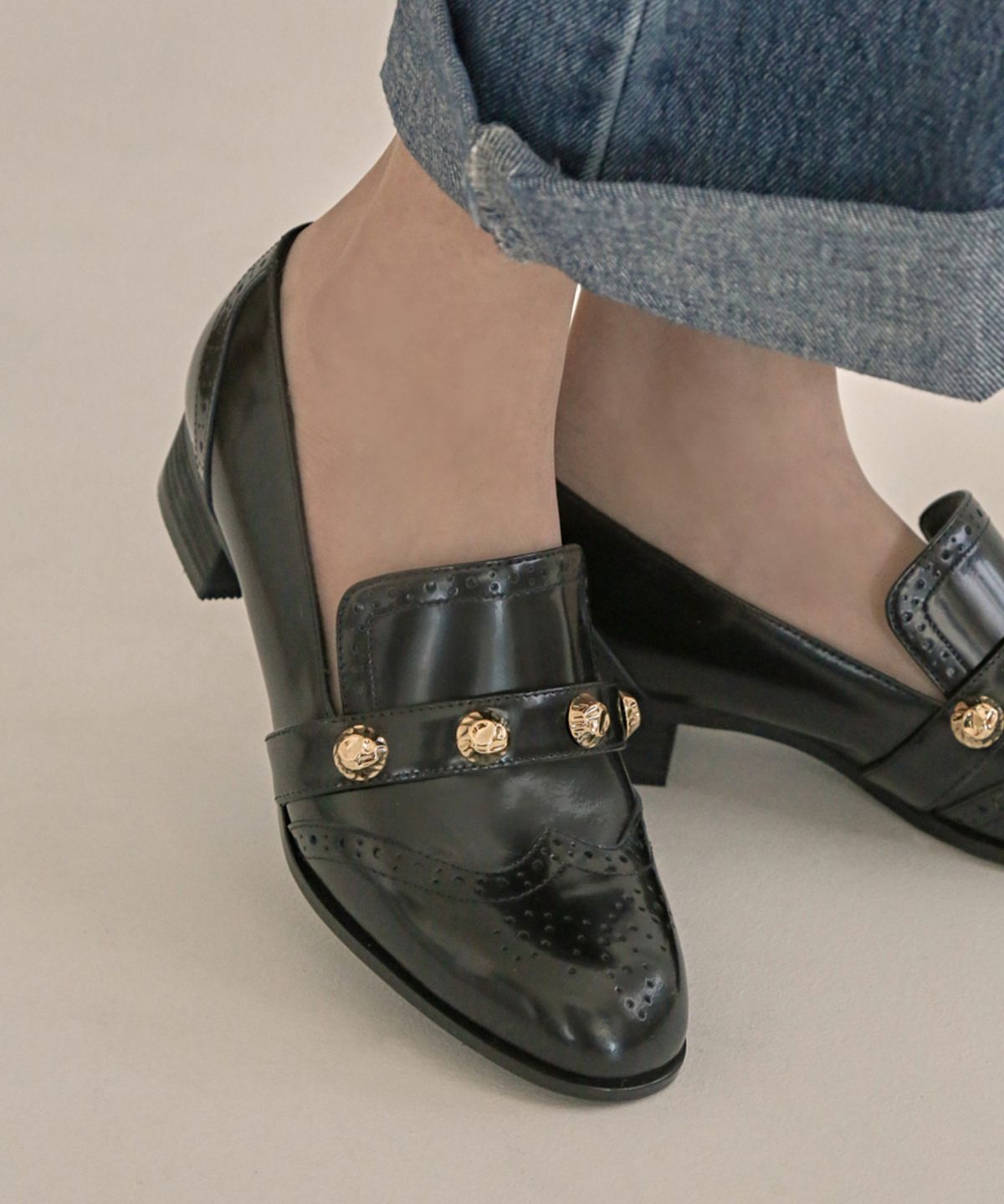 애쉬그레이 스튜디오(ASHGRAY STUDIOS) 1428 마이르네 골드 스터드 로퍼