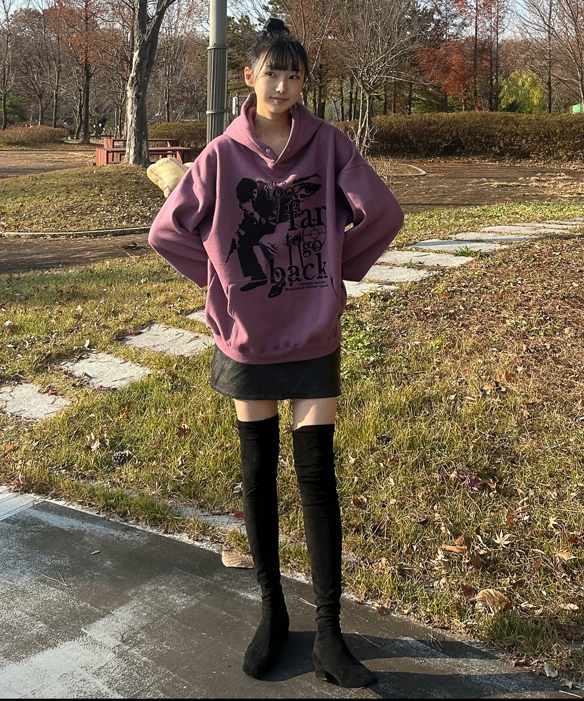 낫띵이즈베럴댄미(NOTHINGISBETTERTHANME) VINTAGE ARTWORK HOODIE_purple