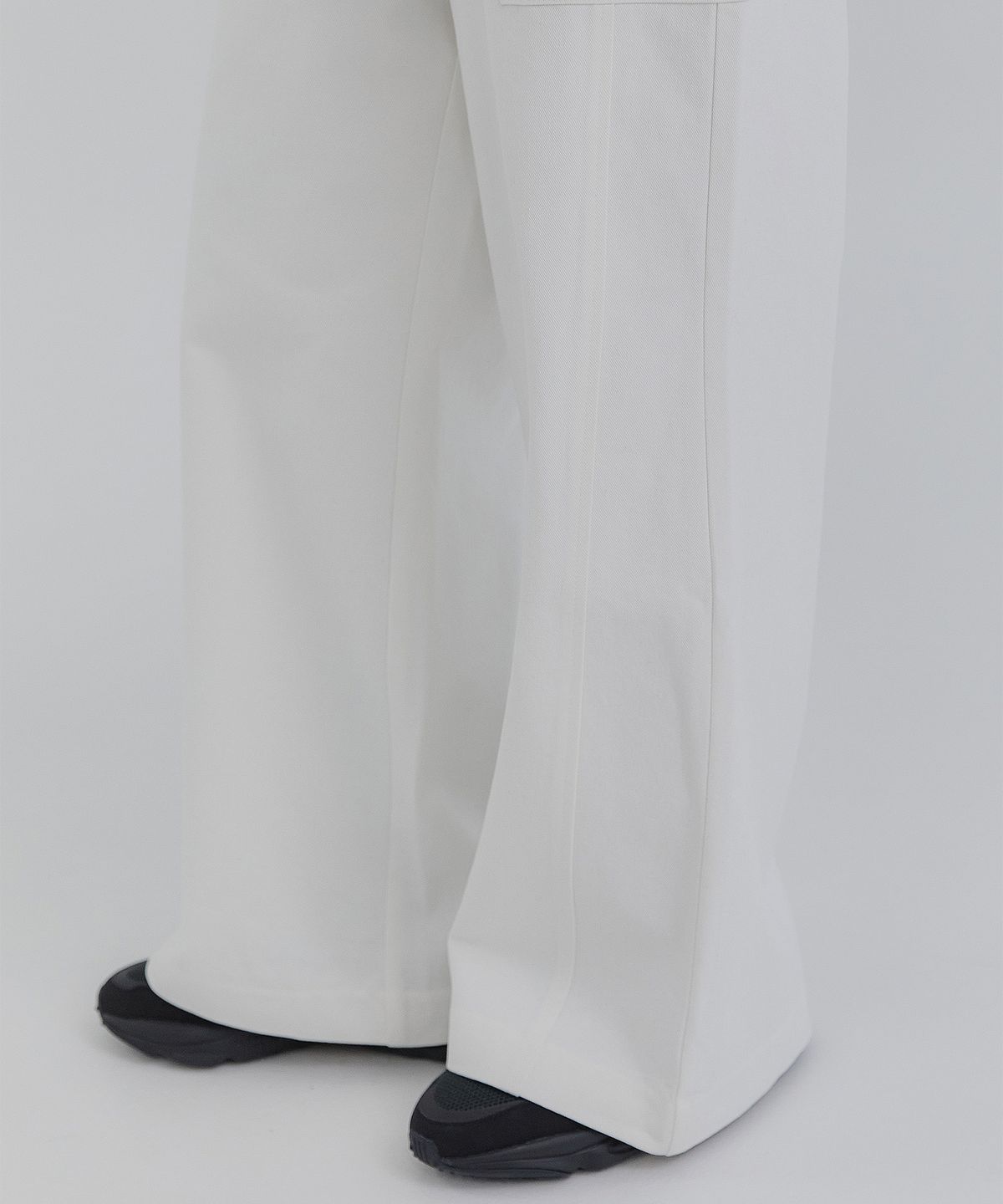 트리밍버드(TREEMINGBIRD) Big Pocket Cotton Pants [ Ivory ]